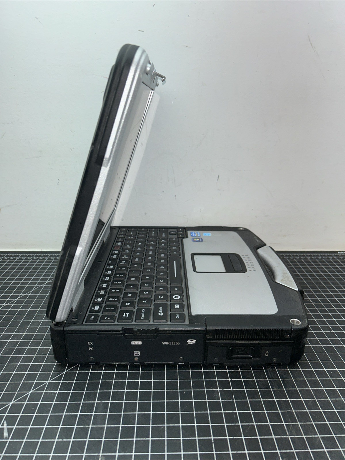Panasonic Toughbook CF-31 13.1″ Display Intel Core i5-3320M 4GB RAM 2.60GHz