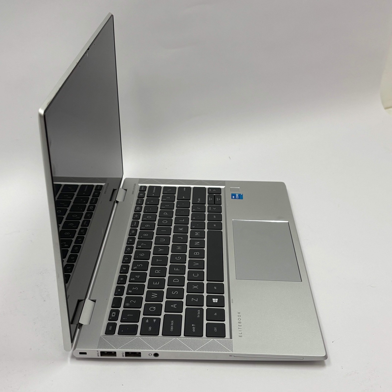 HP EliteBook x360 830 G8 14.4″ i5-1135G7 2.4GHz 16GB RAM 256GB SSD
