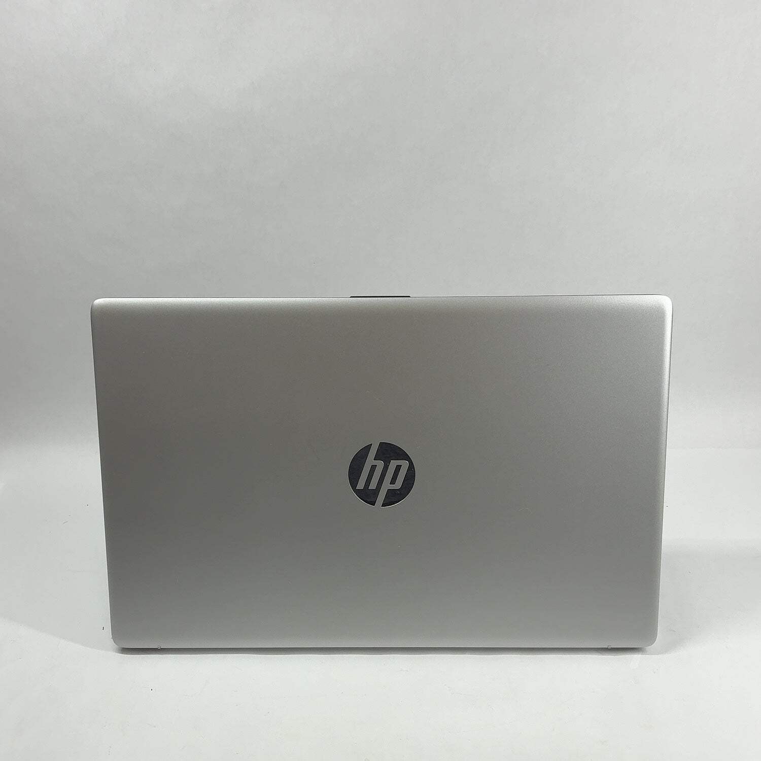 HP Laptop 17-CP2XXX 17.3″ Ryzen 5 7520U 2.8GHz 8GB RAM 512GB SSD