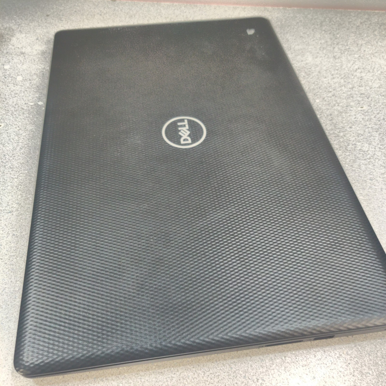Dell Inspiron 3593 15.6″ i7-1065G7 12GB DDR4 NO SSD/OS/AC FOR PARTS BAD LCD