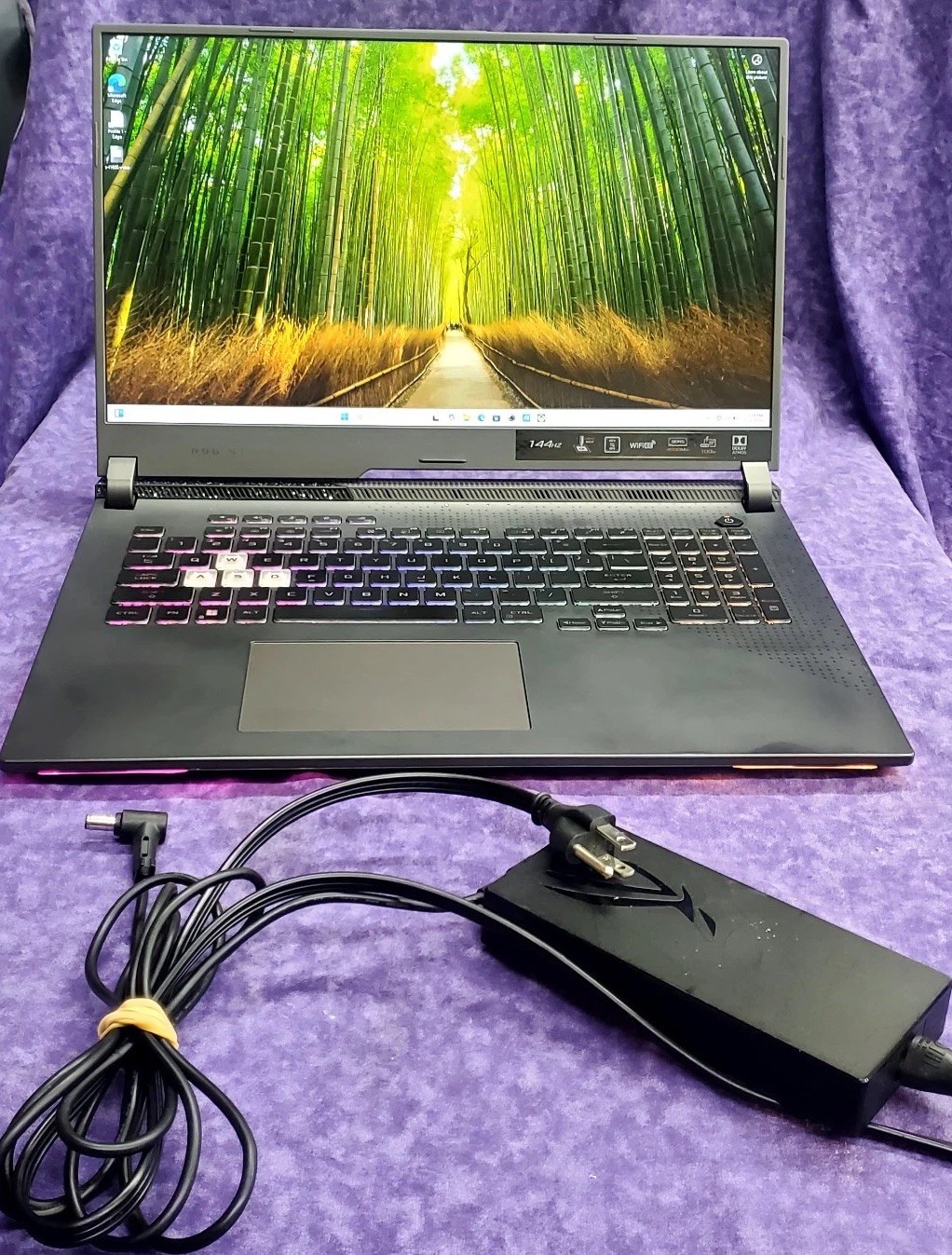 💥OPEN BOX💥ASUS ROG STRIX G17 | G713RC-RS73 | AMD RYZEN 7 6800H | 512GB | 16GB