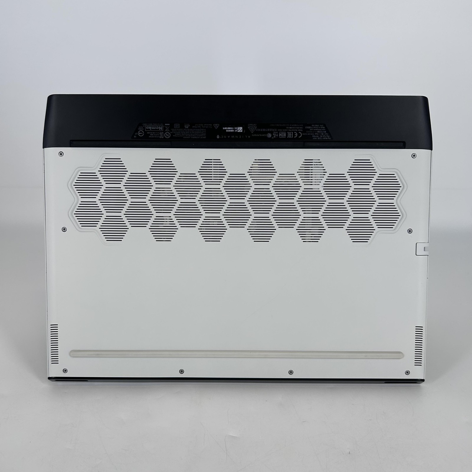 Dell Alienware m15 R3 4K i7-10750H 32GB 1TB/512GB RTX 2070 Super BAD CAMERA