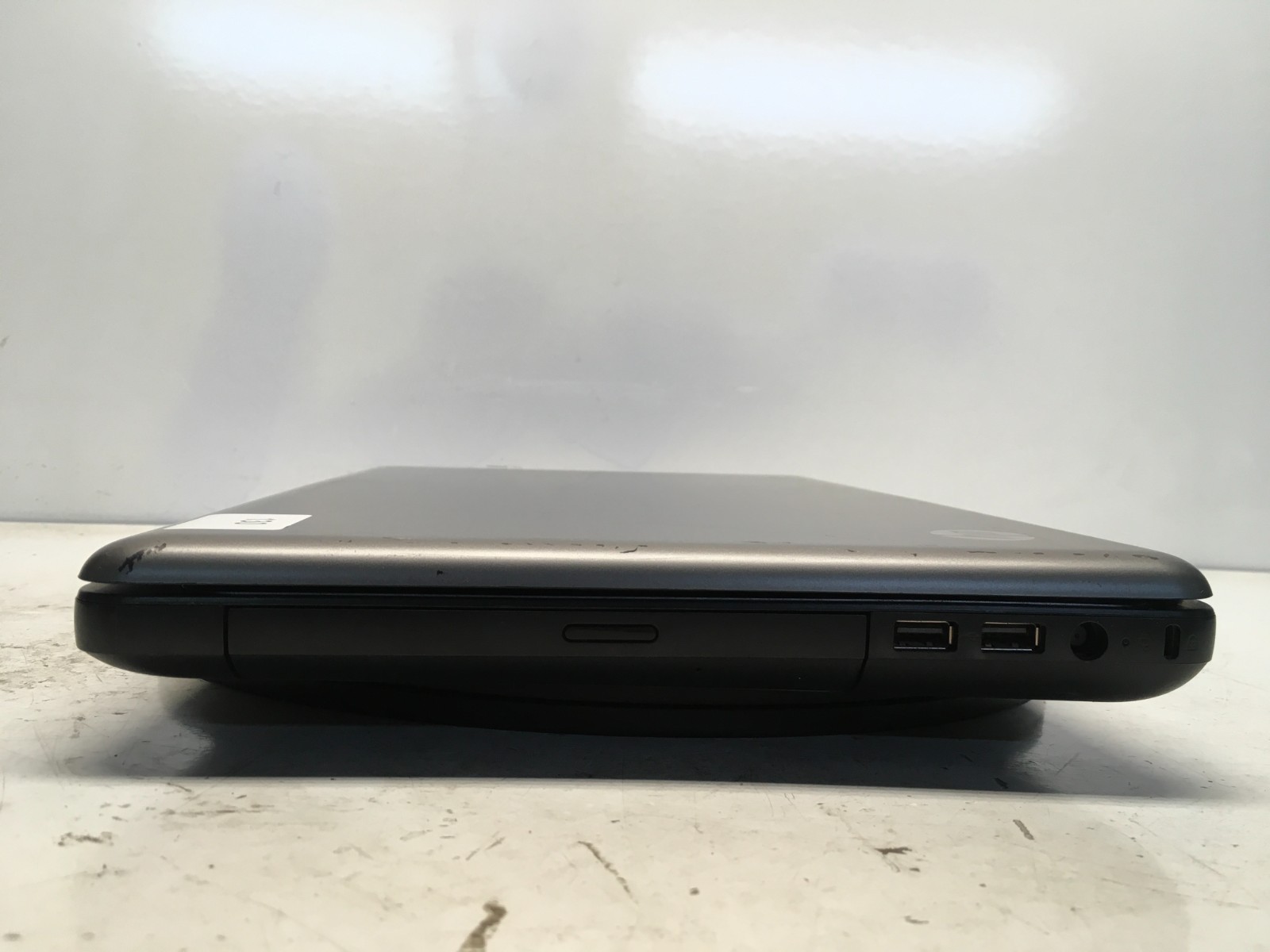 HP 2000Z-400 AMD E-300 1300MHz 12 GB NO HDD