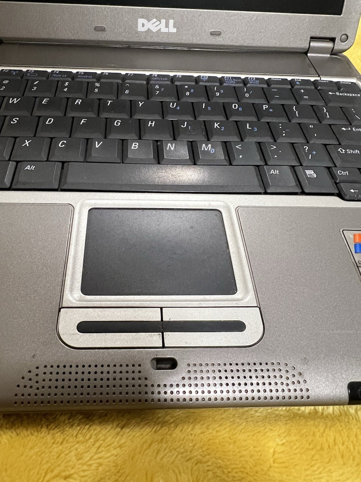 Dell Latitude X300 12″ Intel Pentium M 1.4 GHZ 1.1GB Memory No HDD With DVD
