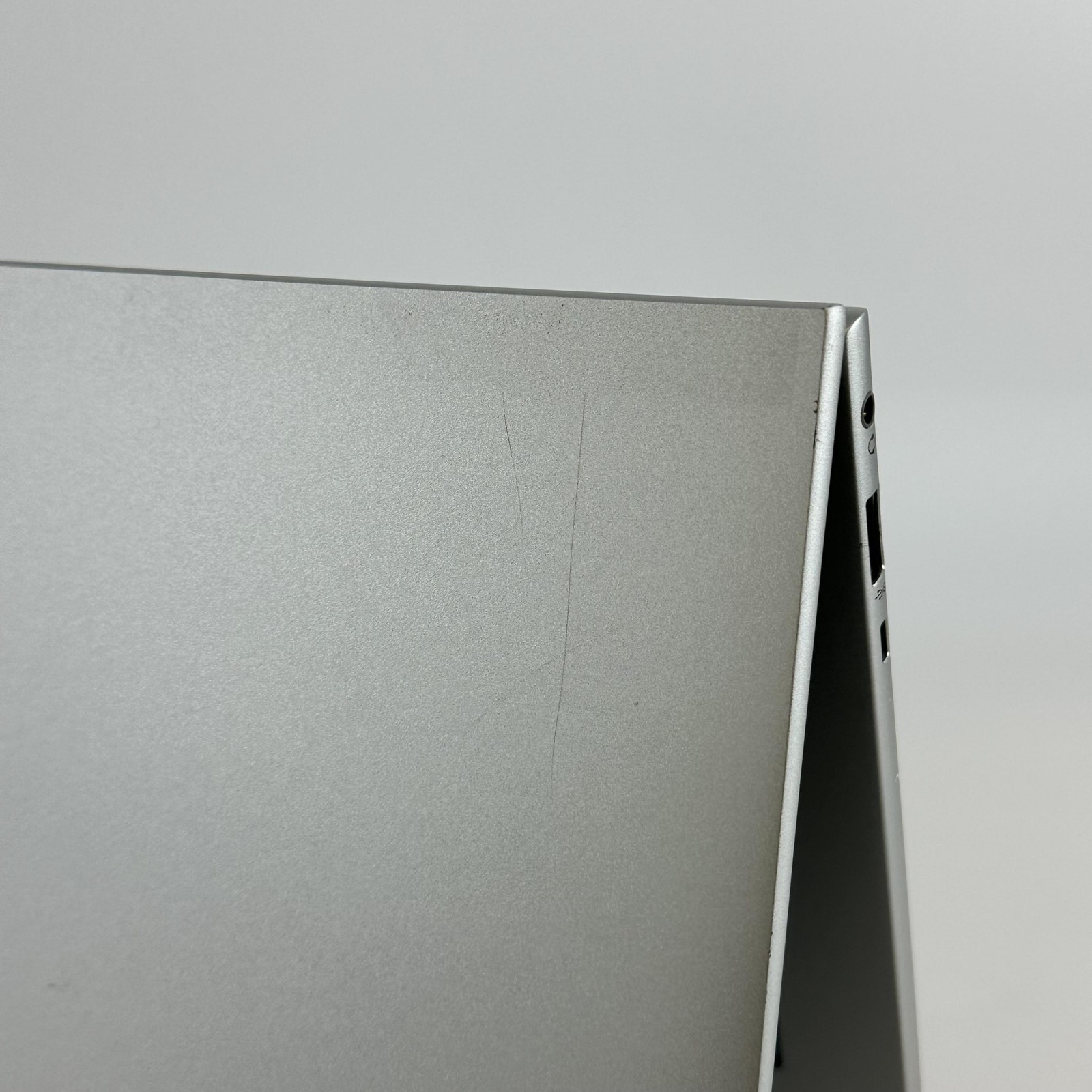 HP Elitebook 840 G9 14 FHD+ 1.8 GHz i7-1265U 16GB 512GB SSD Good
