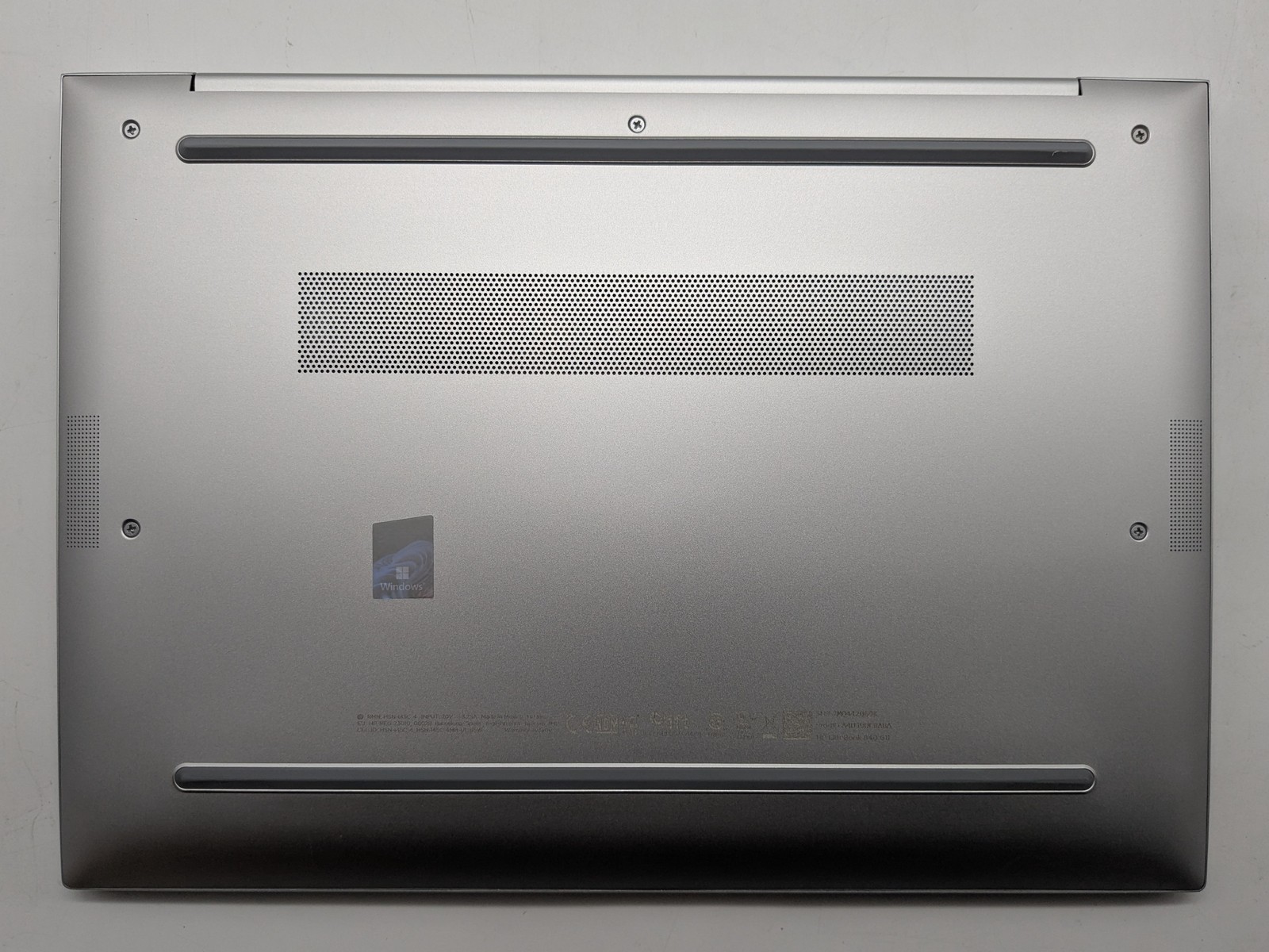 HP EliteBook 840 G11 14″ FHD+ ULTRA 5 135U 256GB SSD 16GB W11P FPR Warranty