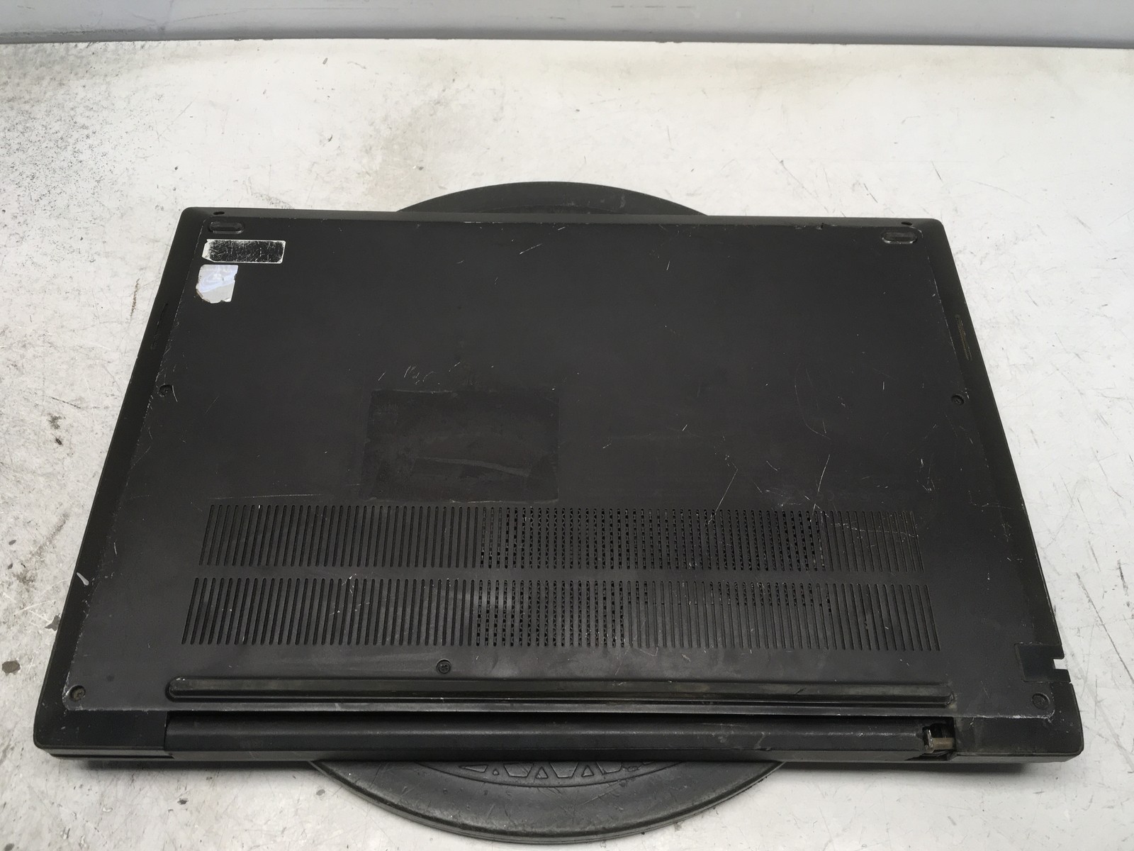 Lenovo ThinkPad E16 AMD Ryzen 7 7730U 2GHz 8 GB NO HDD No Batt