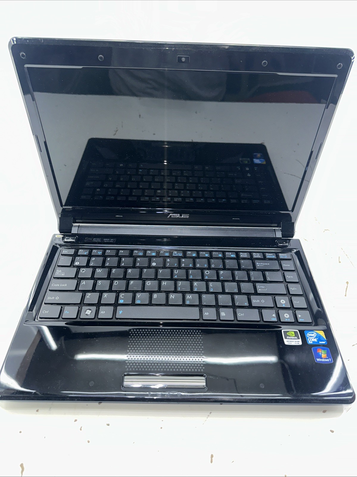 Asus UL80V UL80VT-A2 Laptop No Hard Drive 4Gb Ram No Charger Untested