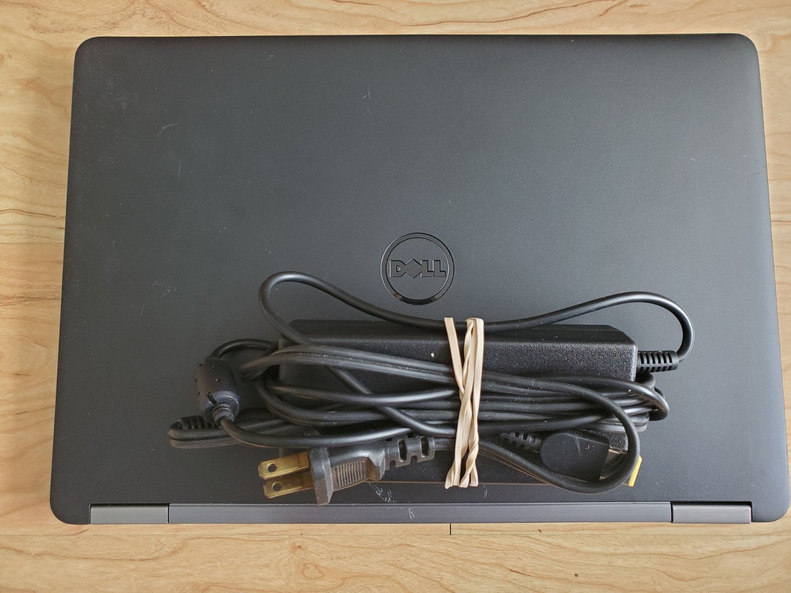 Used Dell Latitude7270 Core i7 Wndows 11 512gb SSD Drive 16gb RAM laptop