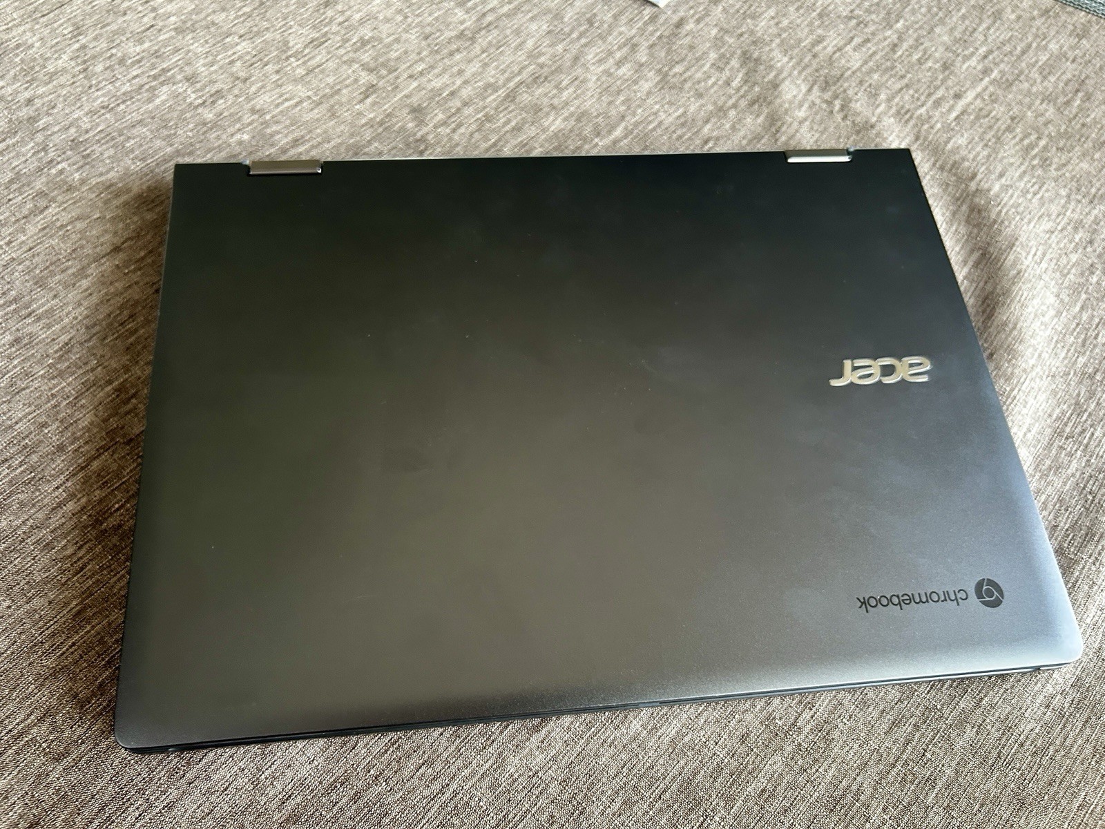 Acer Chromebook 14in Touchscreen 2-in-1 Intel Core i3 8GB 128GB SSD (CP714-1WN)