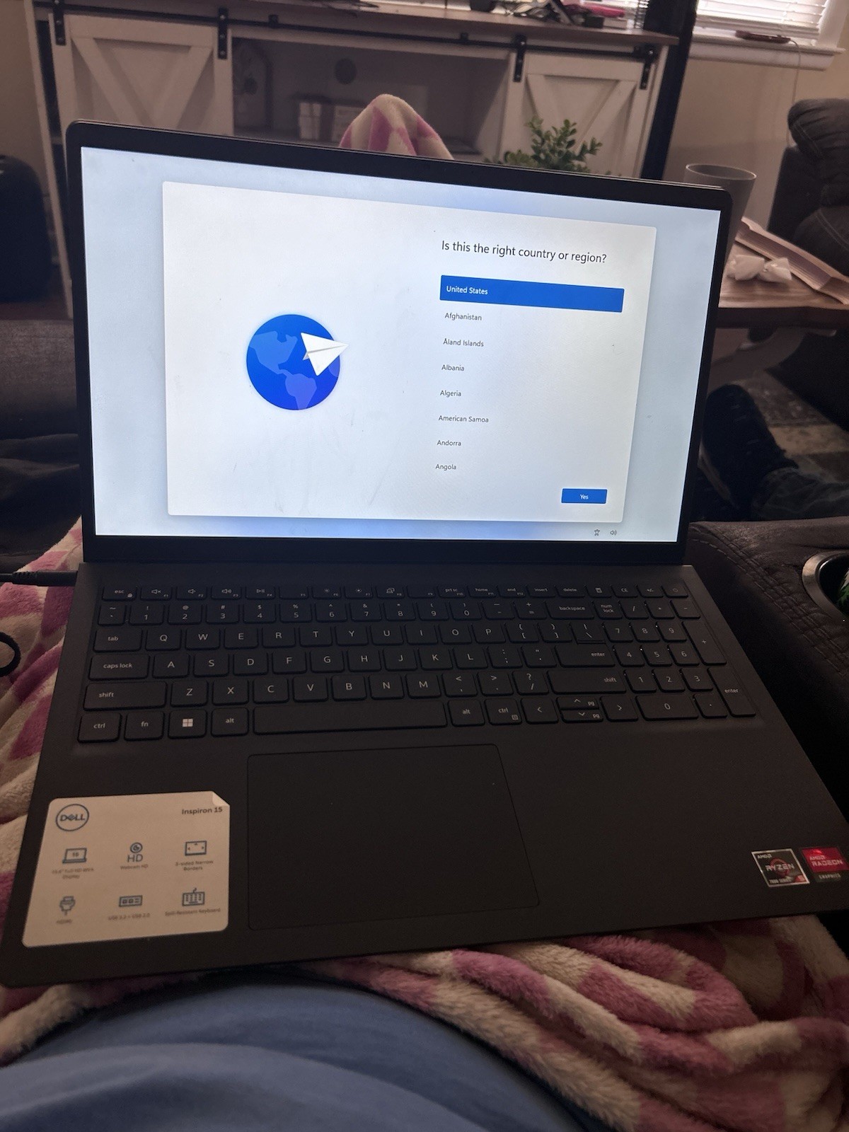 Dell Inspiron 15 3535 Laptop AMD Ryzen 7 7730U 16GB 512GB SSD 15.6″ FHD Touch