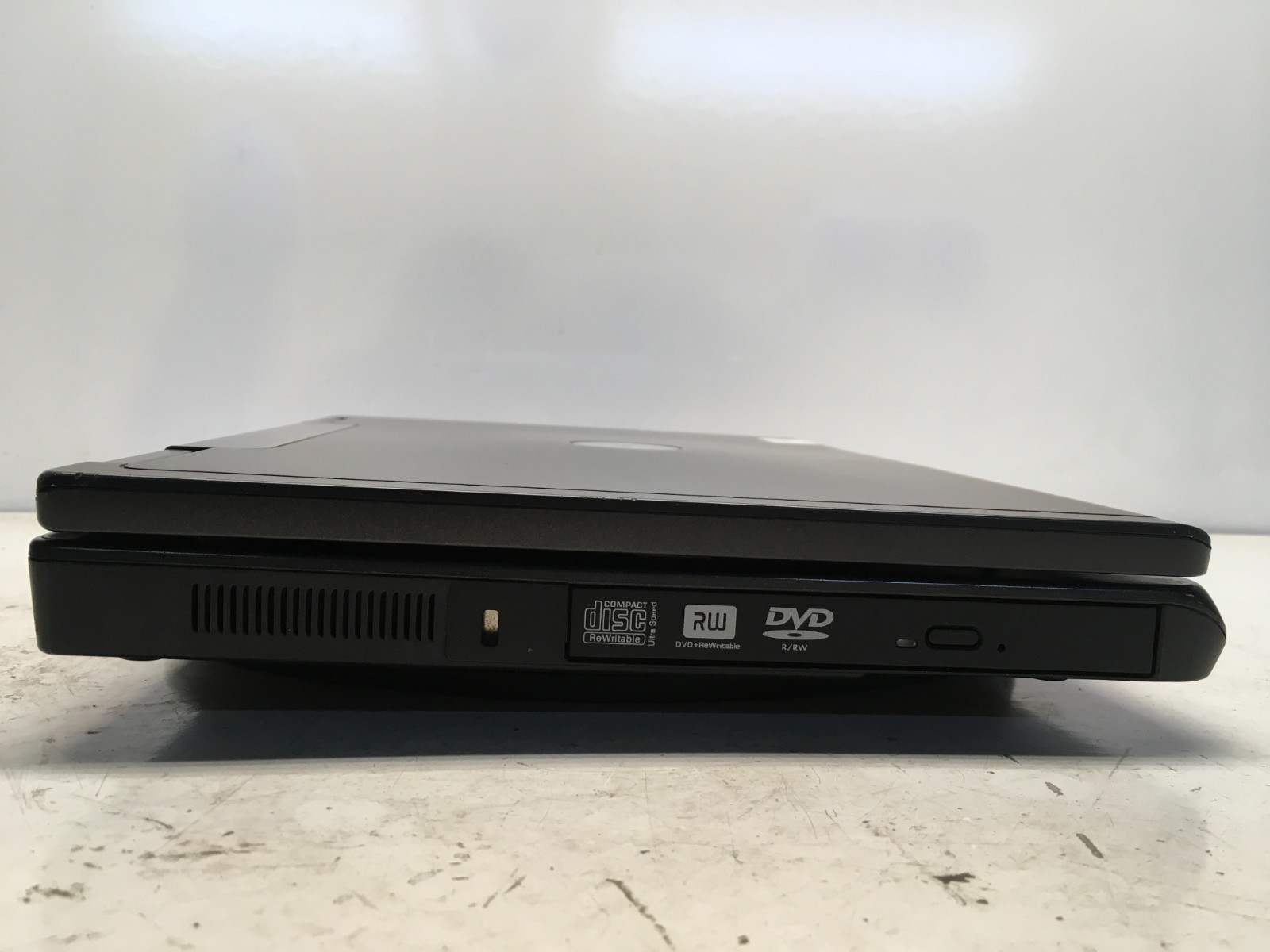 Dell Vostro 1000 AMD Athlon 64 X2 TK-57 1.9GHz 1 GB NO HDD