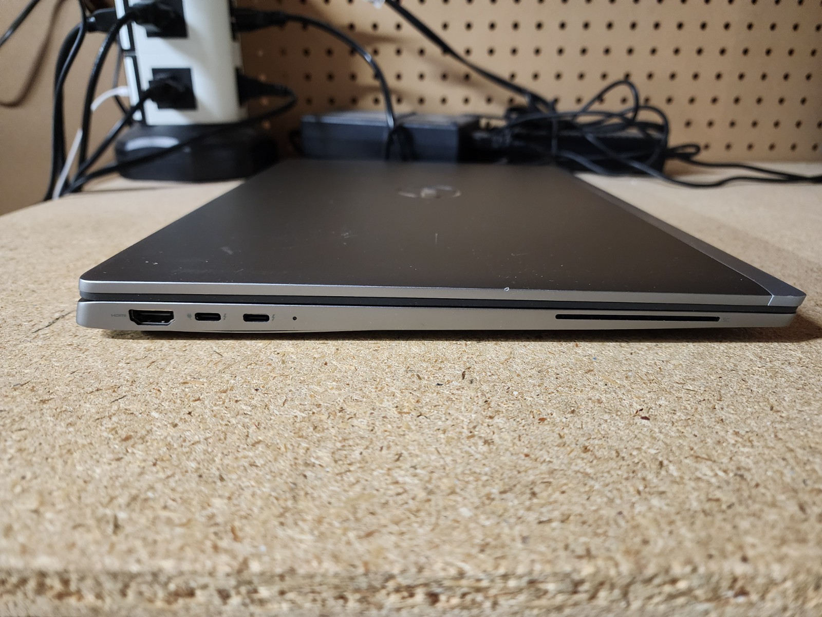 Dell Latitude 7640 16″ Core i7-1365U 32GB RAM No HDD/OS/Batt See Desc | Parts