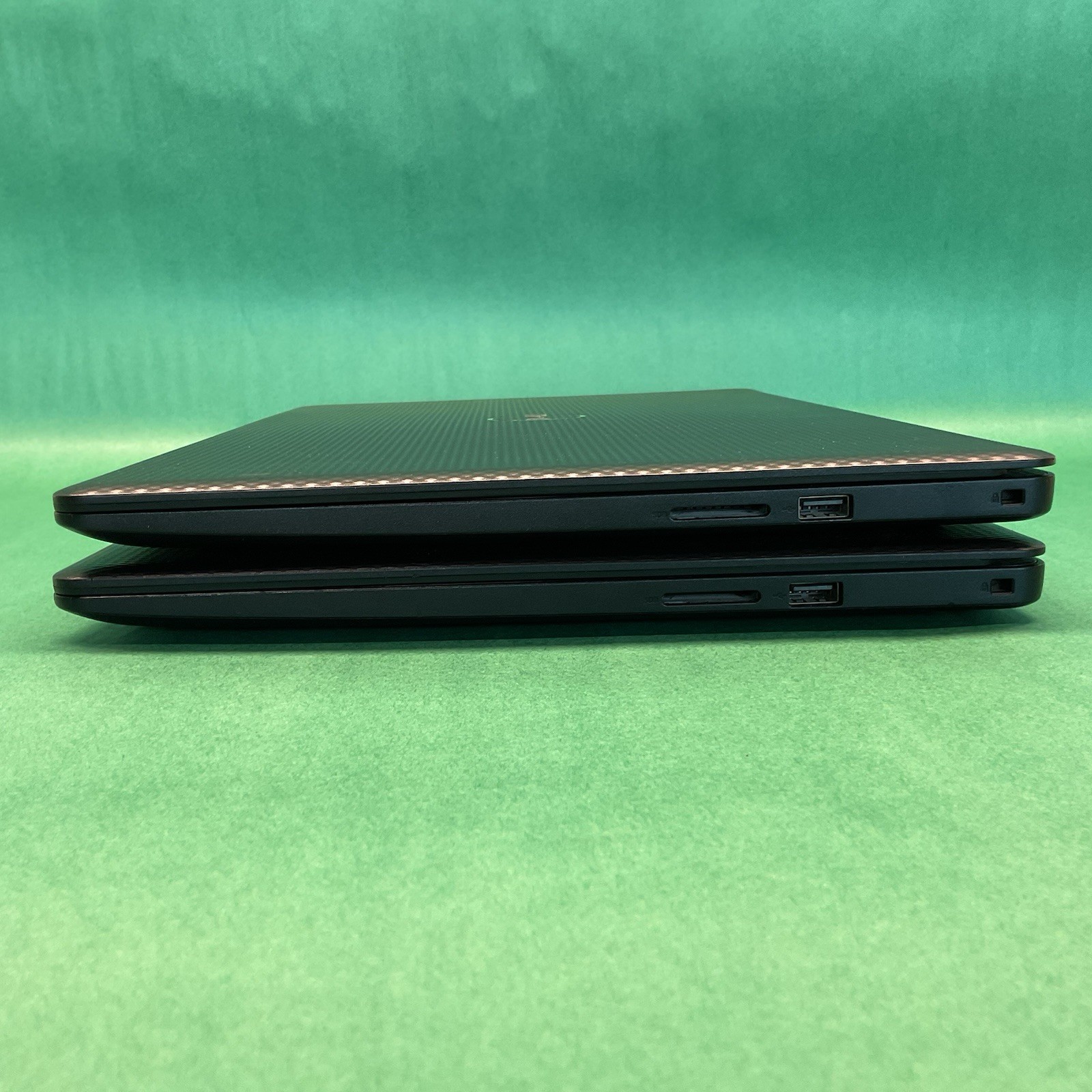 Lot Of 2 – Dell Inspiron 3593 – 15.6″ – Power On – NO HARD DRIVES – Untested
