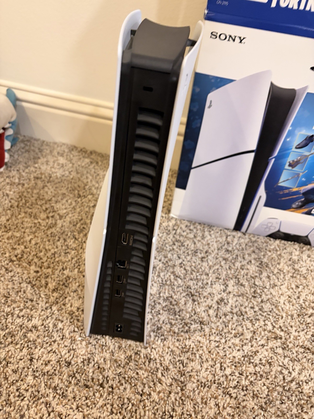 MSI GF66 Katana 11UG-081CA 15.6″ (512GB SSD, i7 11th Gen., 2.40 GHz & ps5 bundle