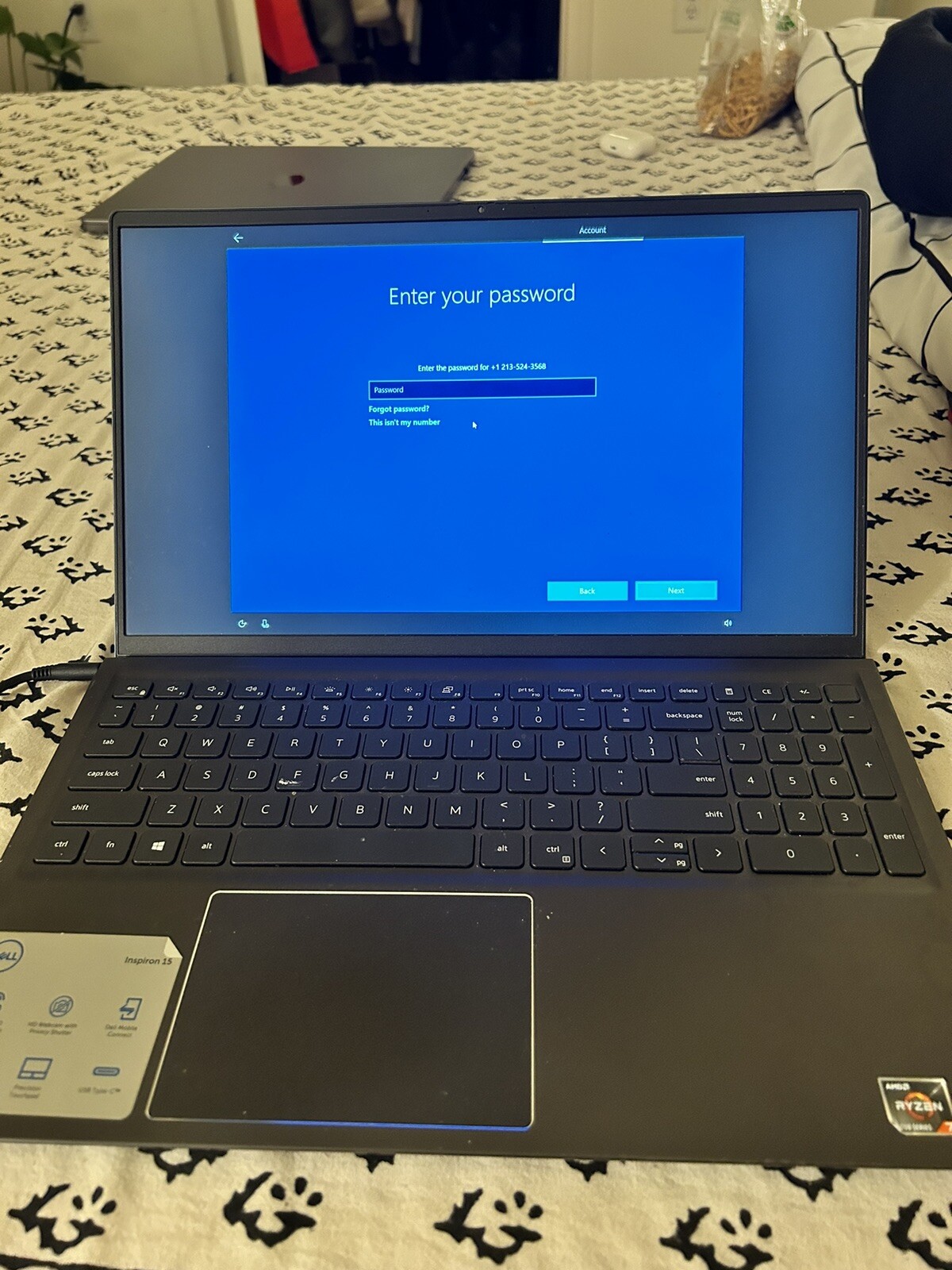 Dell Inspiron 15 5515 15.6” Touch AMD Ryzen 7 5700U 1.80GHz 16GB RAM 256GB SSD