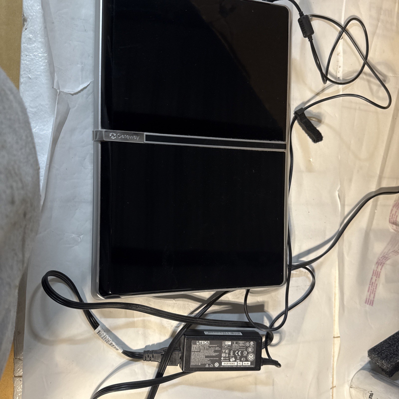 Gateway Md 2419u Win 7 Laptop AMD X2 Dual Core 2.10ghz 3GB Needs New Battery