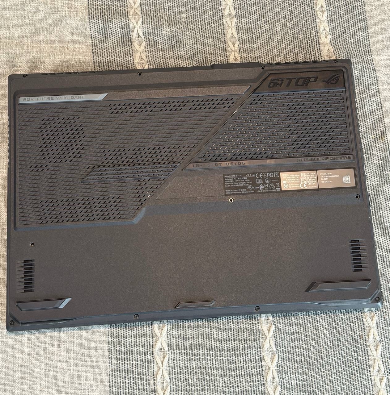 Asus Rog Strix G17 G713QR-ES96 17.3 Gaming Laptop/AMD R9 5900HX/RTX 3070 PARTS