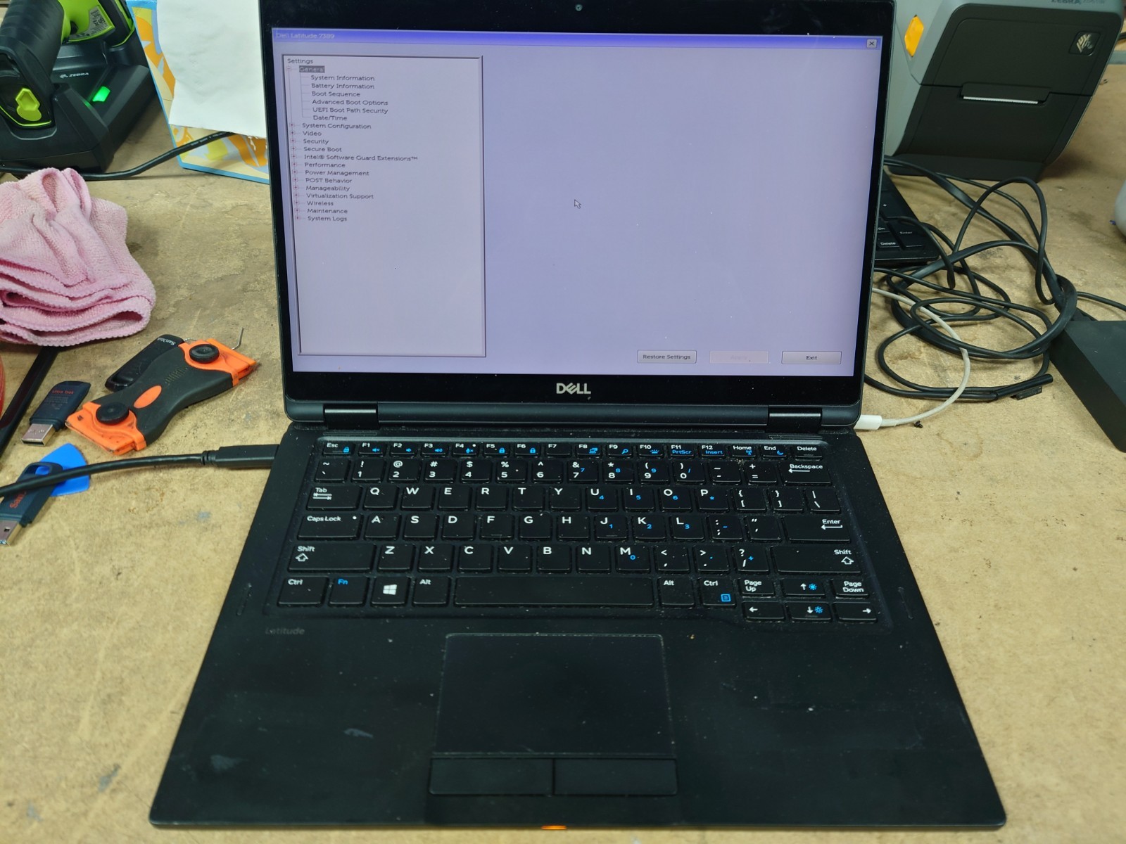 Dell Latitude 7389 2-in-1 Touch 13.3″ FHD i7-7600U 16G 256GB No OS