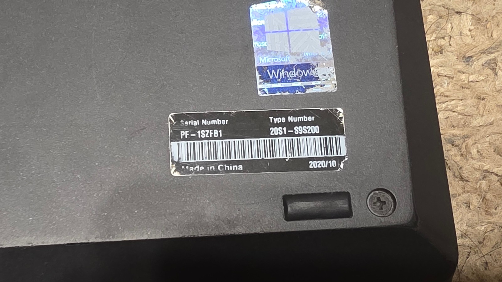 LENOVO THINKPAD T14 GEN 1 | CORE I7-10510U 1.80 GHZ | 256GB | 16GB | WIN11H