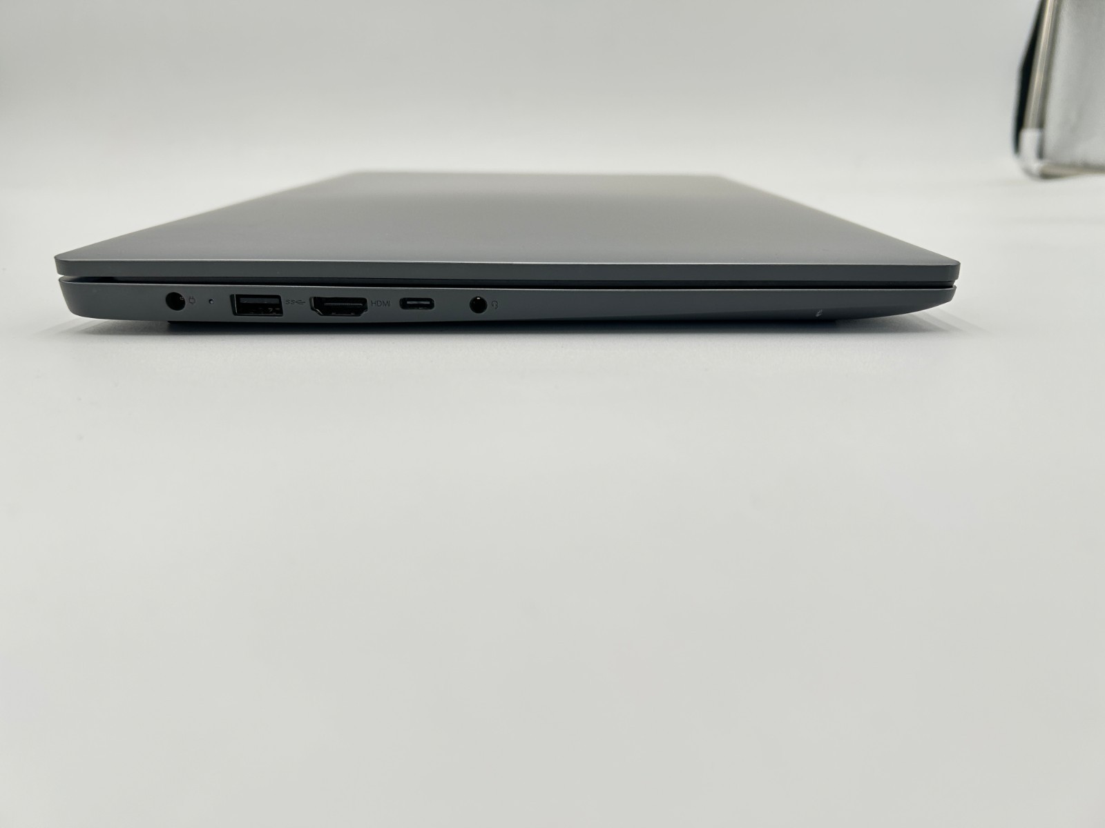 Lenovo IdeaPad Slim 3 15ABR8 (Ryzen 7-5825U, 16GB DDR4, 512GB SSD)