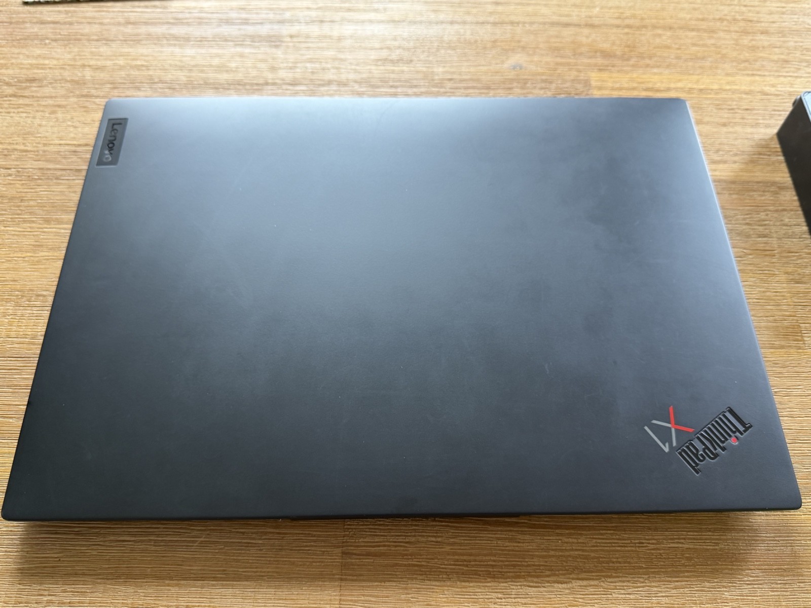 Lenovo ThinkPad X1 Carbon Gen 10 Touchscreen Laptop – i5-1240P/16GB/512GB SSD