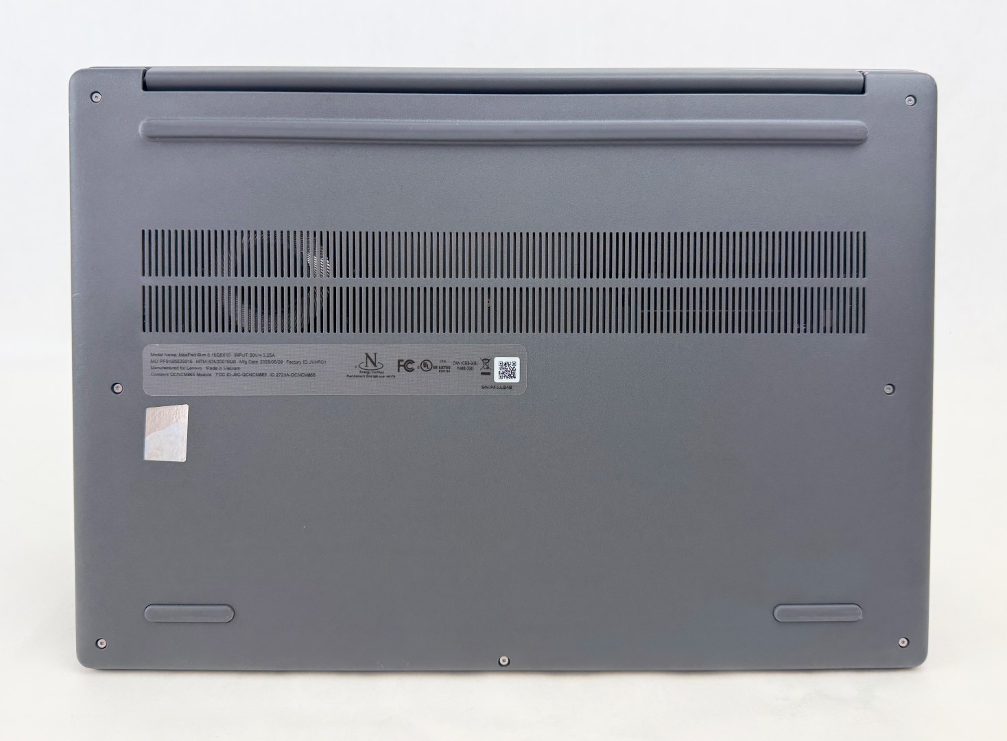 Lenovo IdeaPad Slim 3 15Q8X10 15.3″ WUXGA Touch Snapdragon X 16GB 1TB W11H Dents