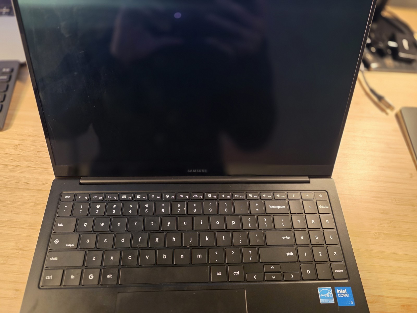 Samsung – Galaxy Chromebook Plus 15.6 with Google AI – AMOLED Intel Core 3 – 8GB