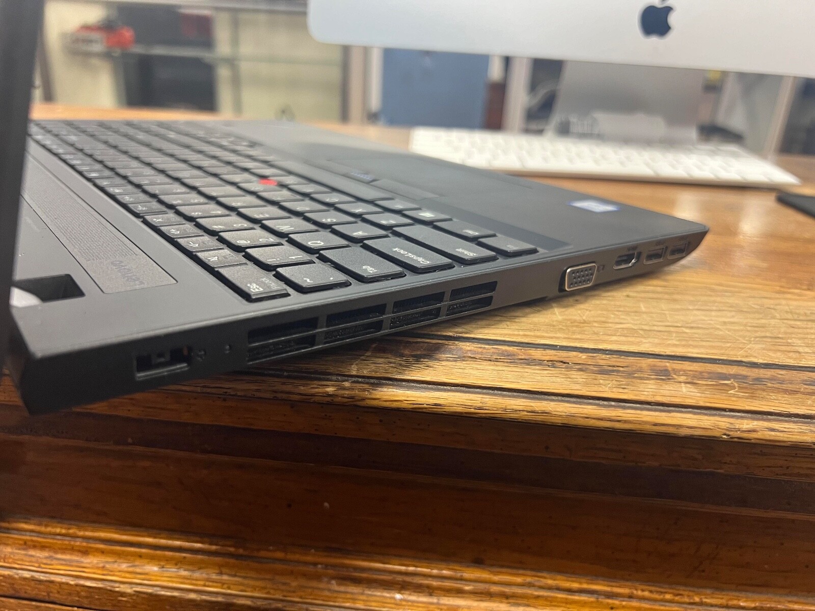 Lenovo Thinkpad 20h5- x019us 1tb HDD, 4gb, i5@ 2.30ghz