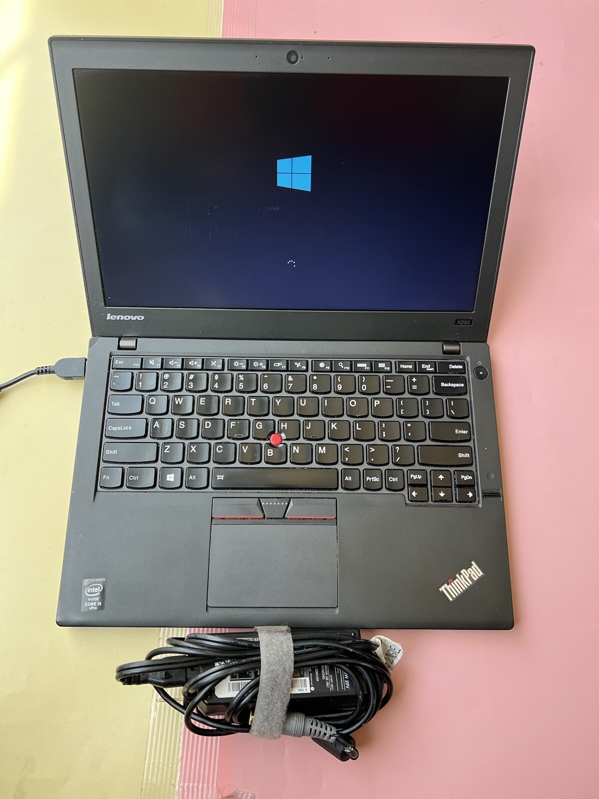 Lenovo Thinkpad X250 Core i5-5300U 8GB 500GB HDD WEBCAM BACKLIT BLUETOOTH