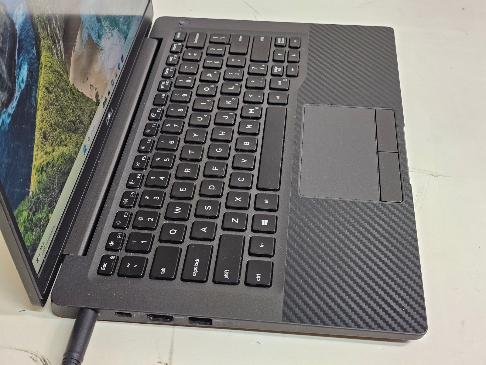 Dell Latitude 7400 Laptop – 1.9 GHz i7-8665U 16GB 512GB SSD Cam Wi-Fi 14″ – SP10