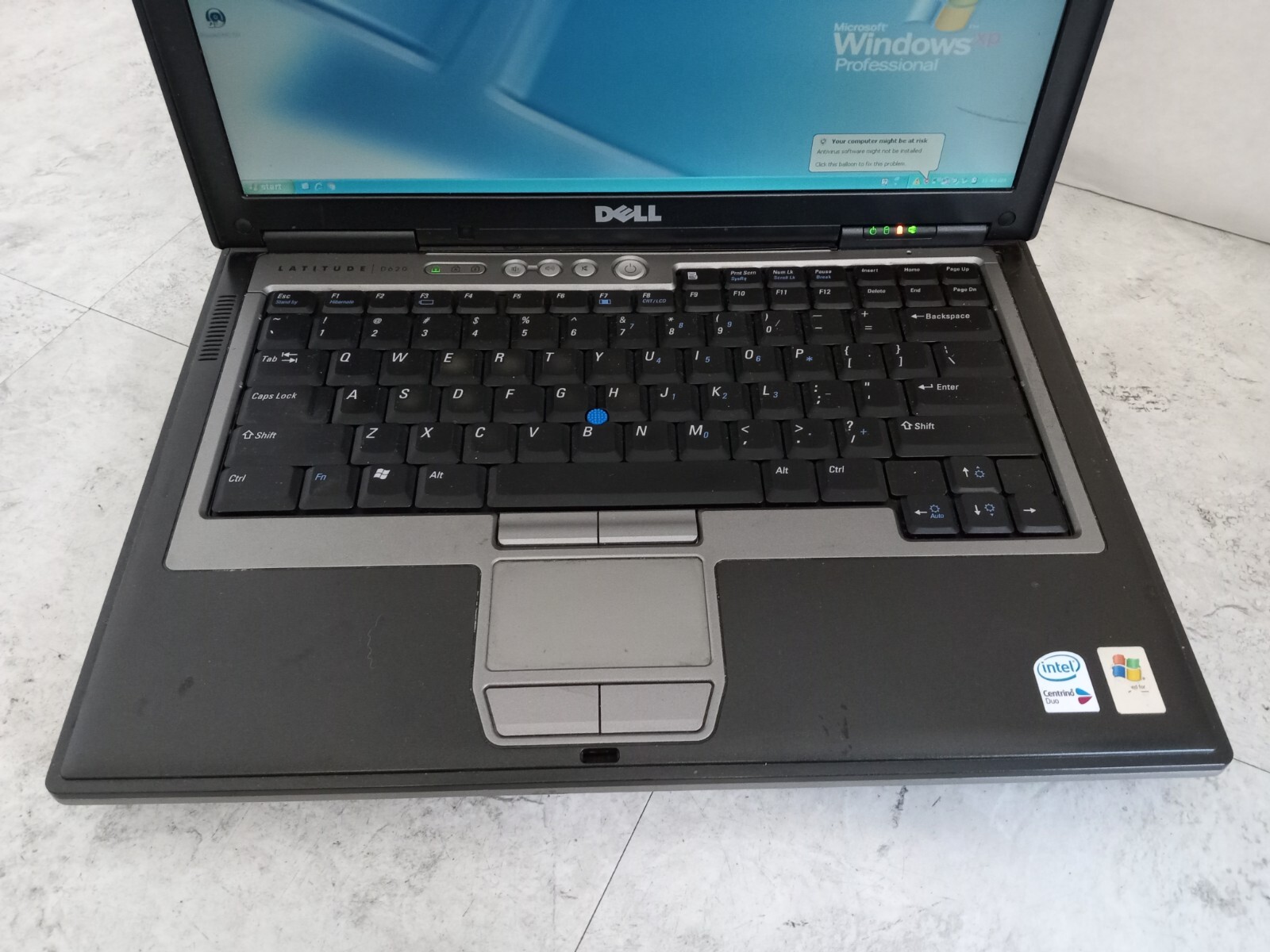 Dell D620 14″ Laptop Intel Core 2 Duo 2GB RAM 160GB Windows XP RS232 *READ* -RR