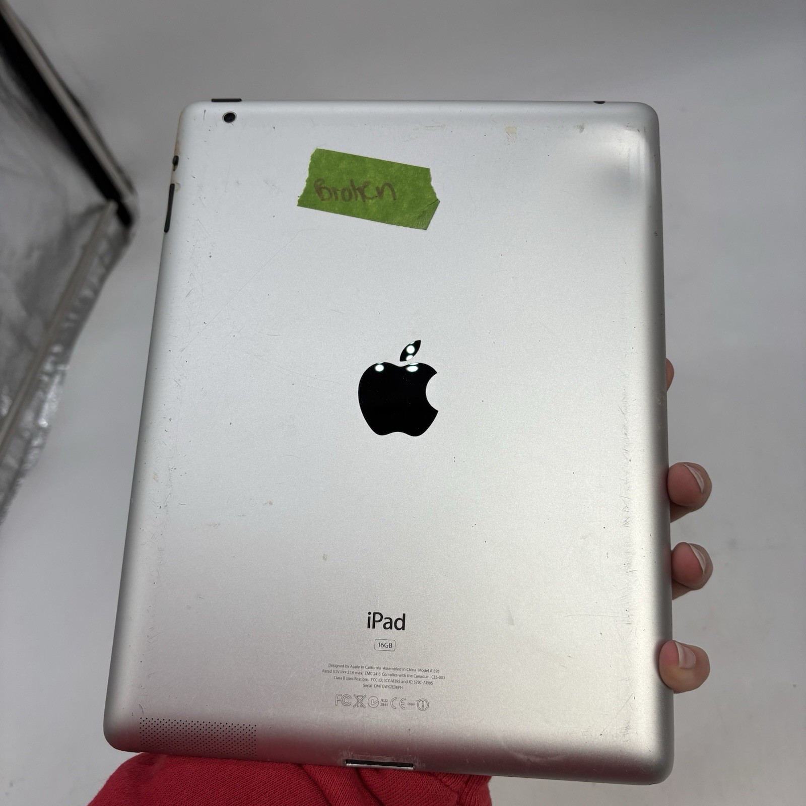 Apple iPad 2 A1395 16GB Wi-Fi Tablet Cracked Screen Broken For Parts & Repair