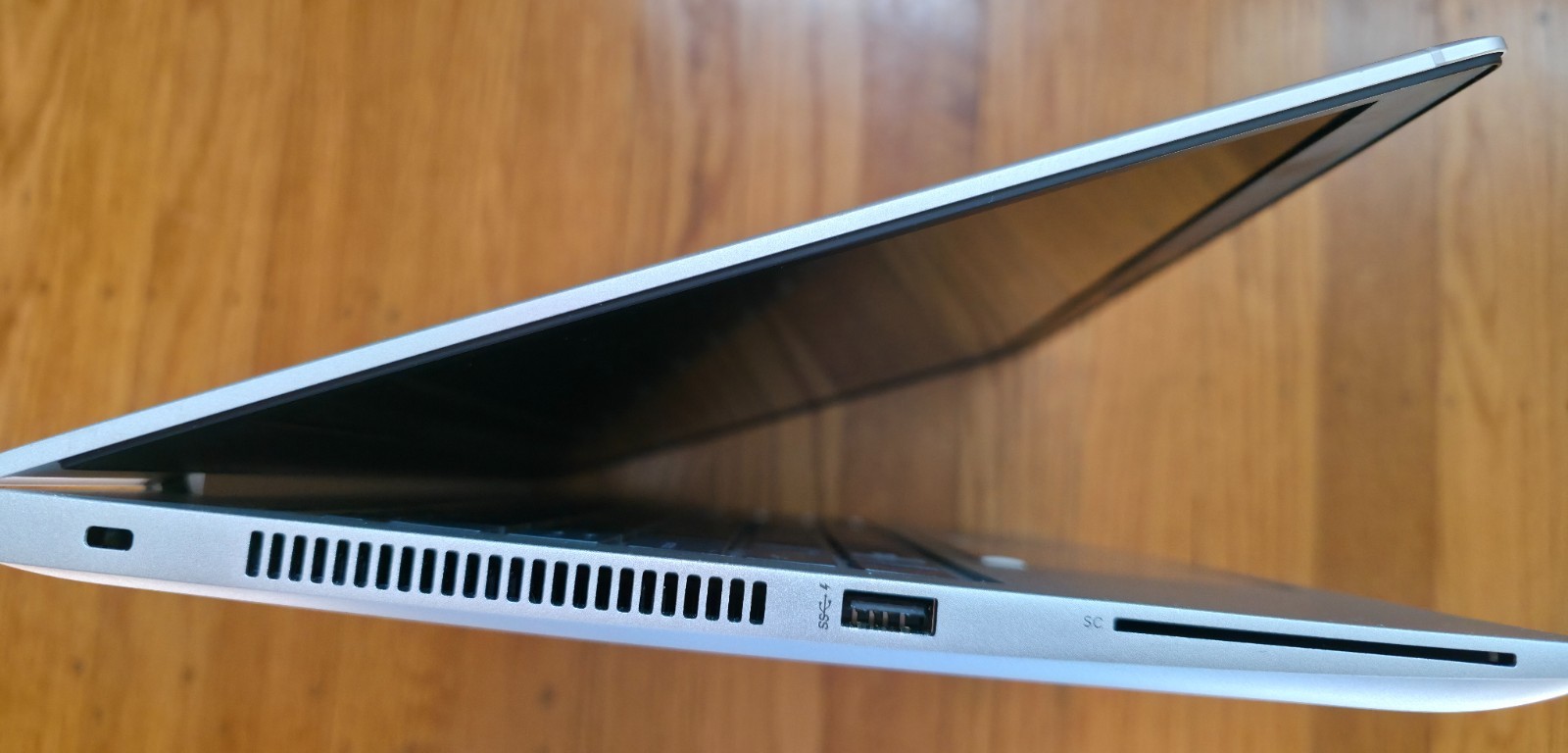 HP EliteBook 840 G6 14″ (256GB SSD, Intel i5-8365U, 1.6-4.1GHz, 16GB RAM) Laptop