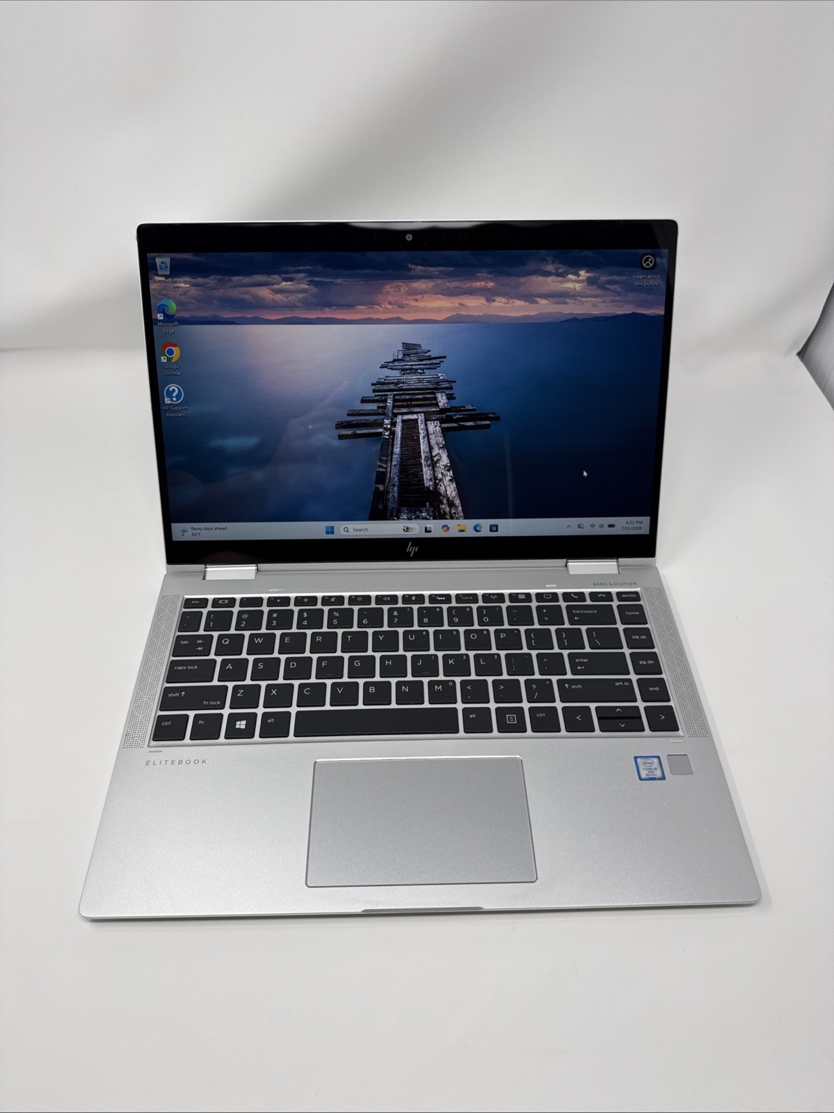 HP EliteBook x360 1040 G6 (Intel Core i5 8th Gen @ 1.60GHz, 8GB RAM, 256GB SSD)