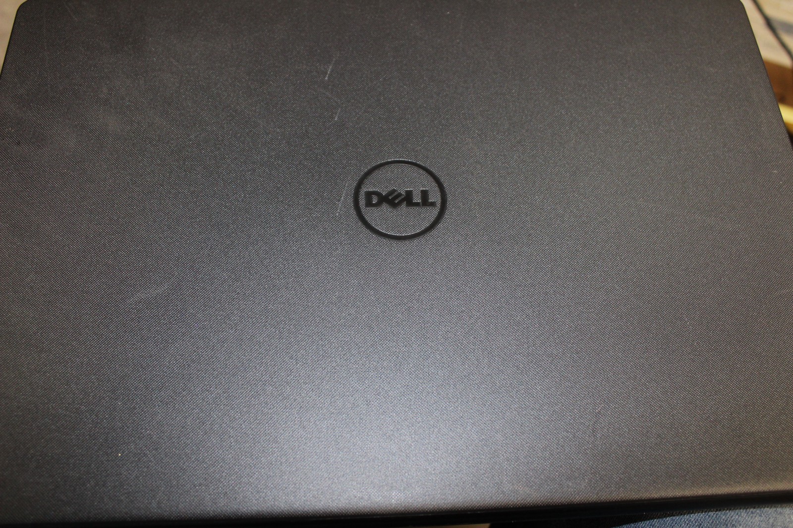 Dell Inspiron 15-5100 15.6″ Laptop Core i3 1.10GHz/4GB RAM/500GB Win10