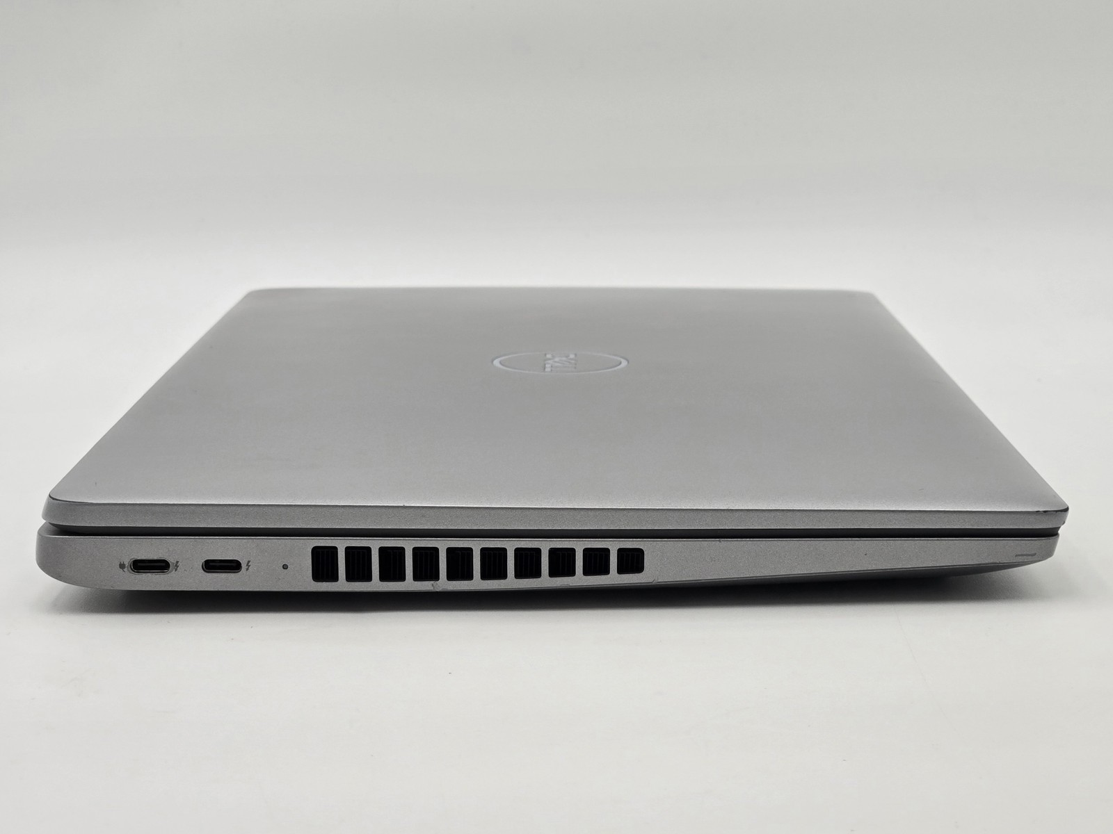 Dell Latitude 5550 15.6 Core Ultra 5 125U 16GB 512GB SSD W11 Grade D