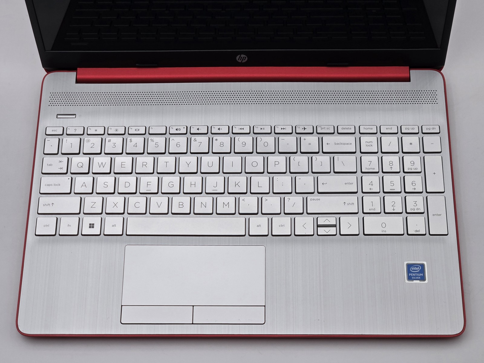 HP Notebook 15-dw0083wm 15″ HD PENTIUM SILVER N5030 1TB SSD 32GB W10 Webcam