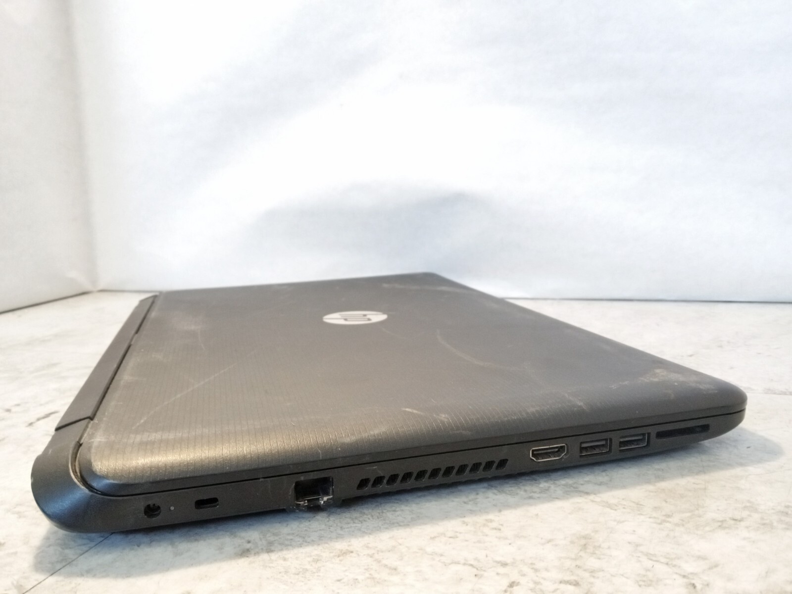 HP 17-P110NR 17.3″ Laptop AMD A6-6310 Radeon R4 Graphics 6GB RAM *READ -FM