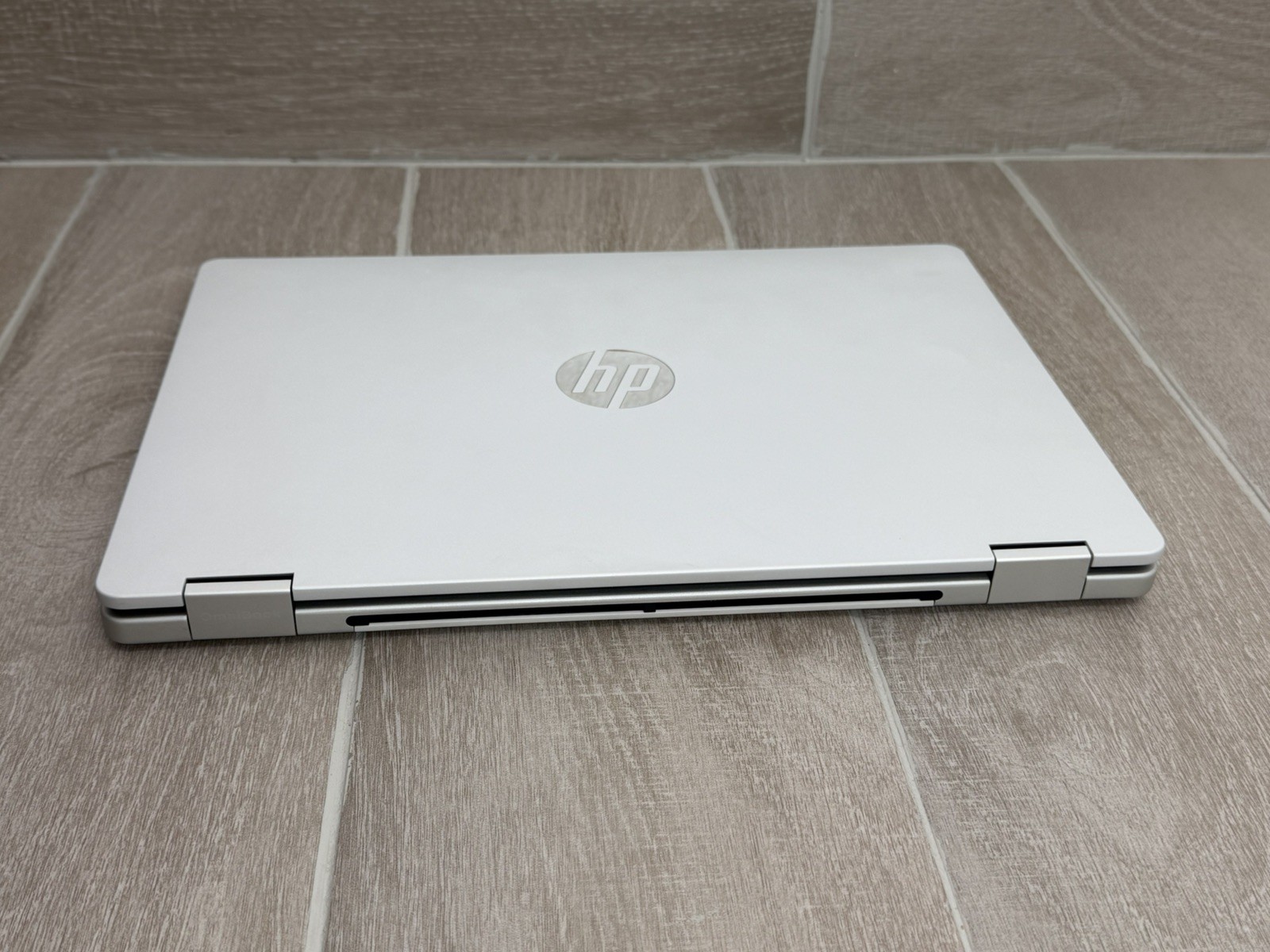 HP OmniBook 5 Flip 14″ Touch Laptop Core 5-120U 8GB RAM 512GB NVMe SSD Win-11