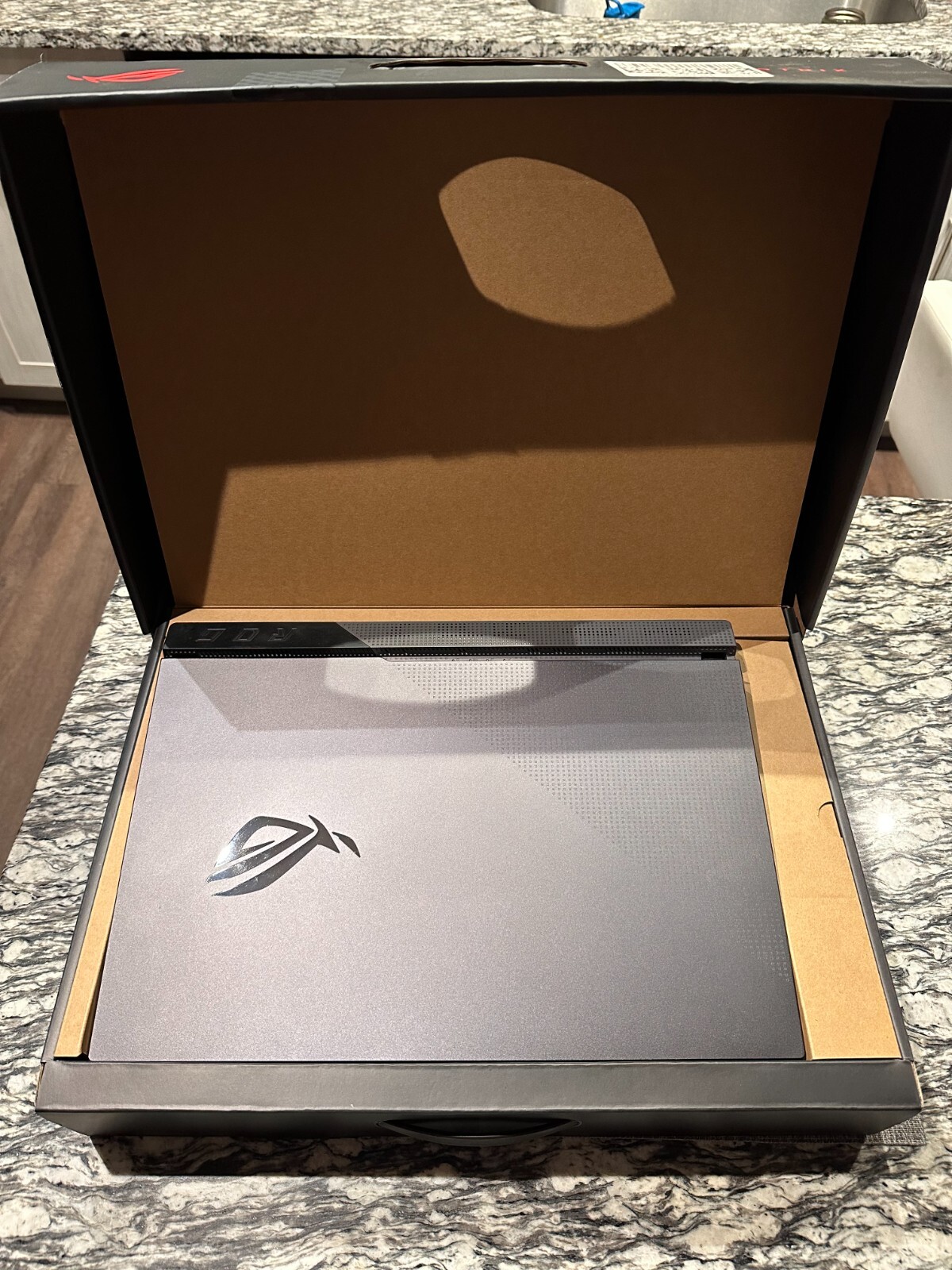 ASUS ROG Strix G17 17.3″ (1TB SSD, AMD Ryzen 9 5900HX,32GB RAM DDR4,RTX 3070) 