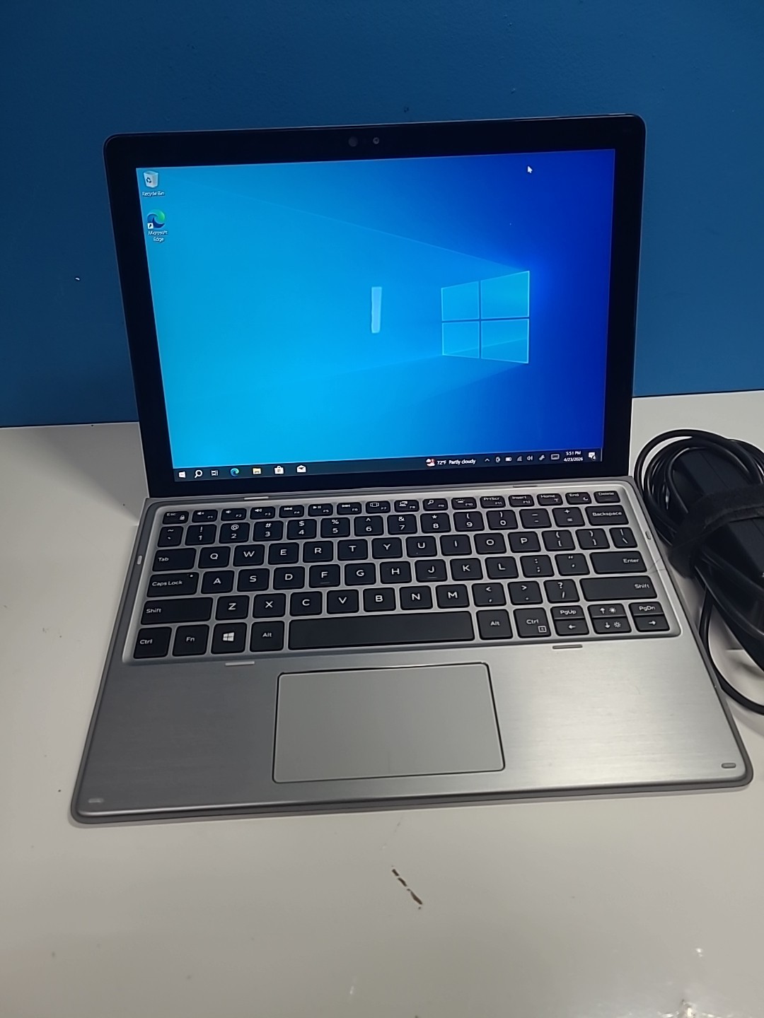 Dell Latitude 7210 Core i7-10610U 1.80GHz 16GB 256GB SSD Touch Screen W/adaptor
