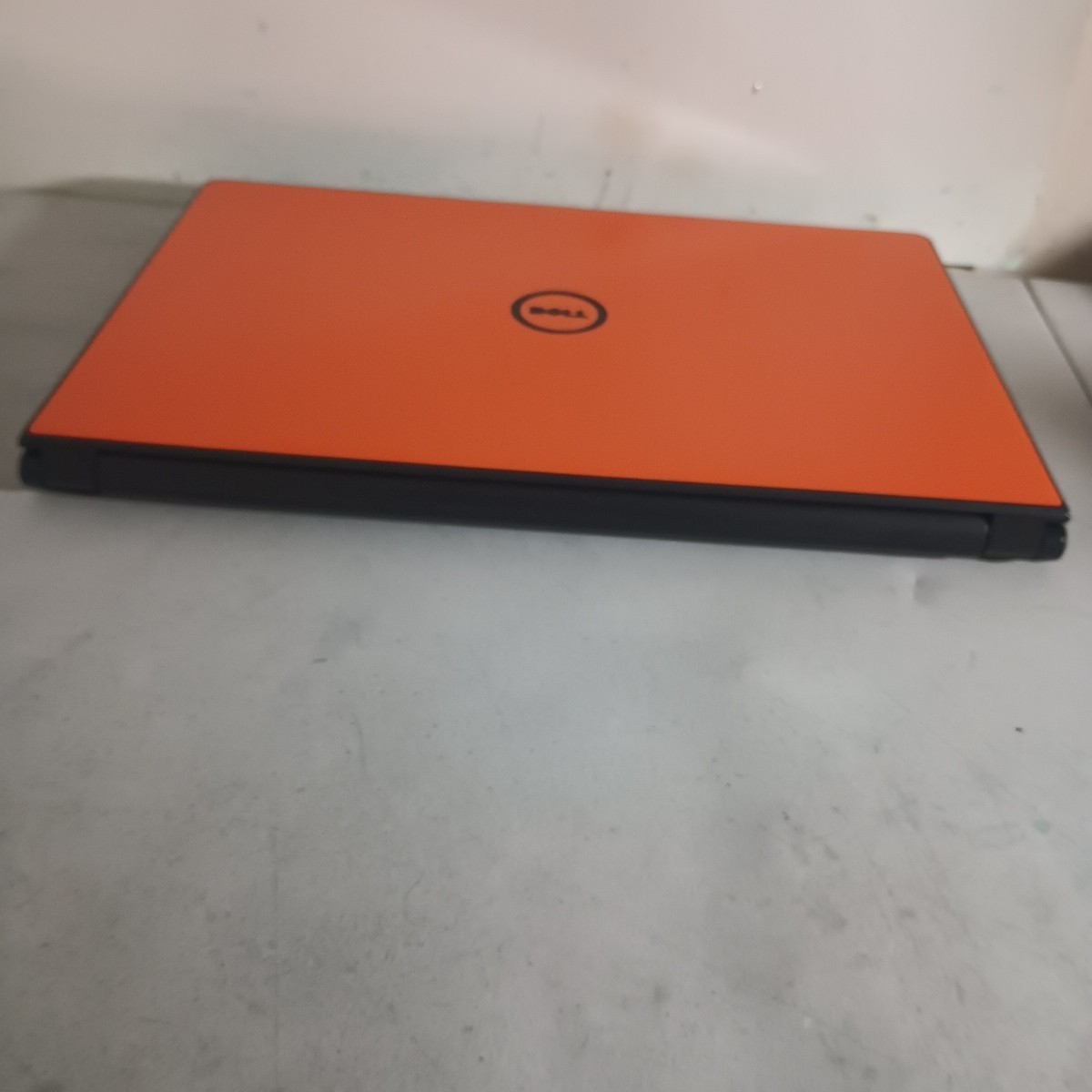ORANGE Dell Inspiron 15.6HD TOUCHSCREEN,7th GEN,8G RAM,256G SSD.DVDRW,WIN11,CAM