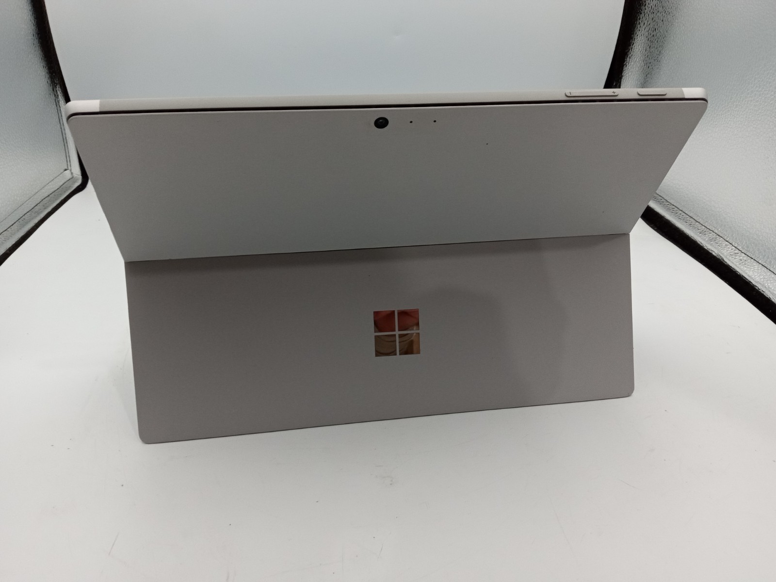 Microsoft Surface Pro 5 1796 12.3″ i7-7660U 16GB RAM 512GB SSD W11 with Case -RR