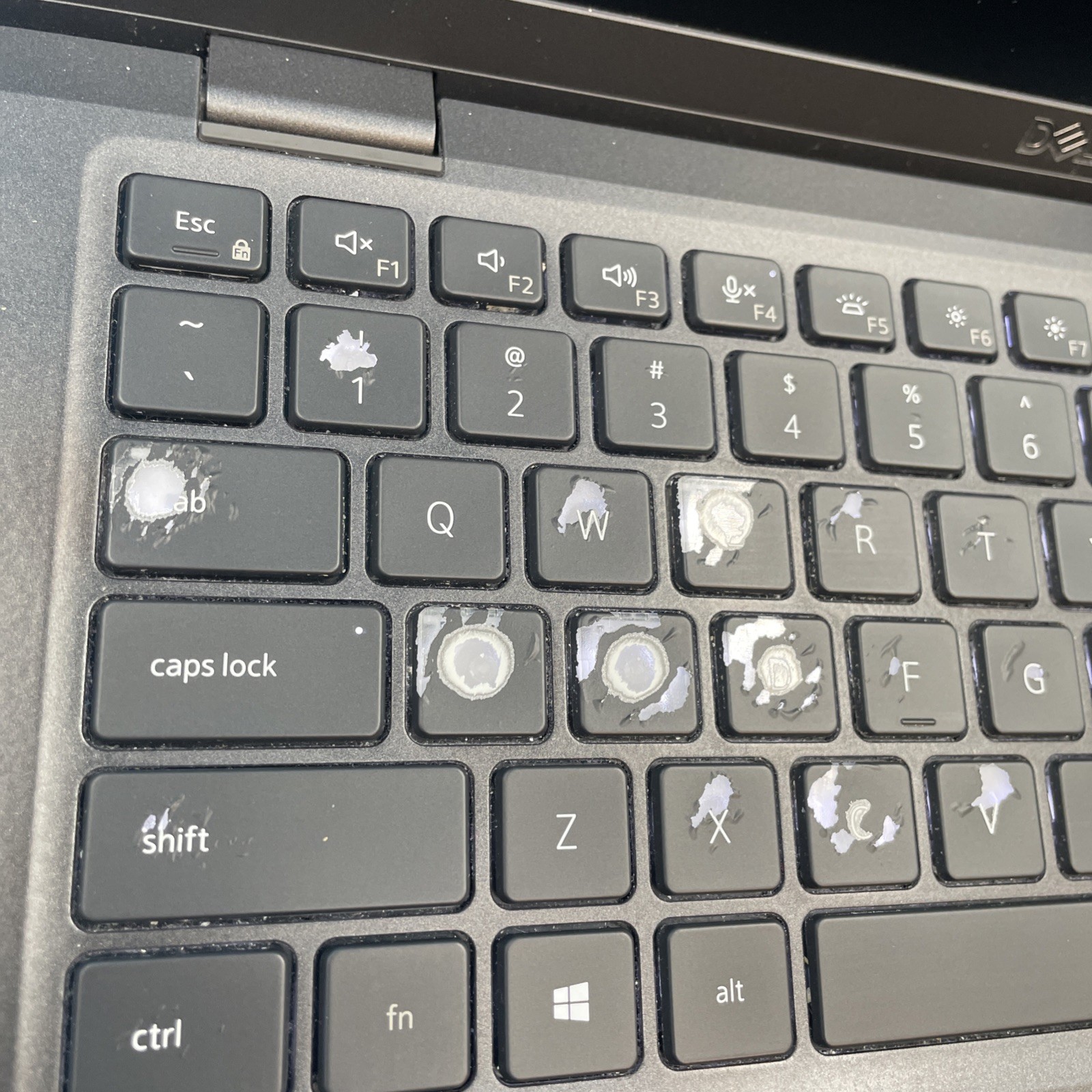 Dell Latitude 7420 | i5-1145G7 | 8GB RAM | NO DRIVE | NO OS | 77% BATTERY