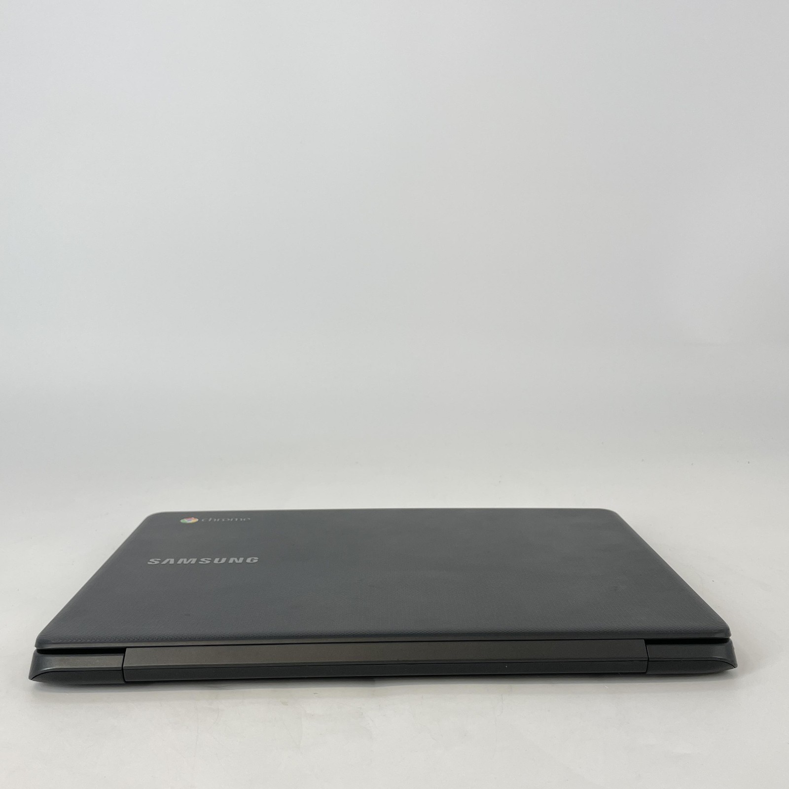Samsung Chromebook 3 XE500C13 11.6 HD+ 1.6 GHz Celeron 2GB 16GB eMMC Good