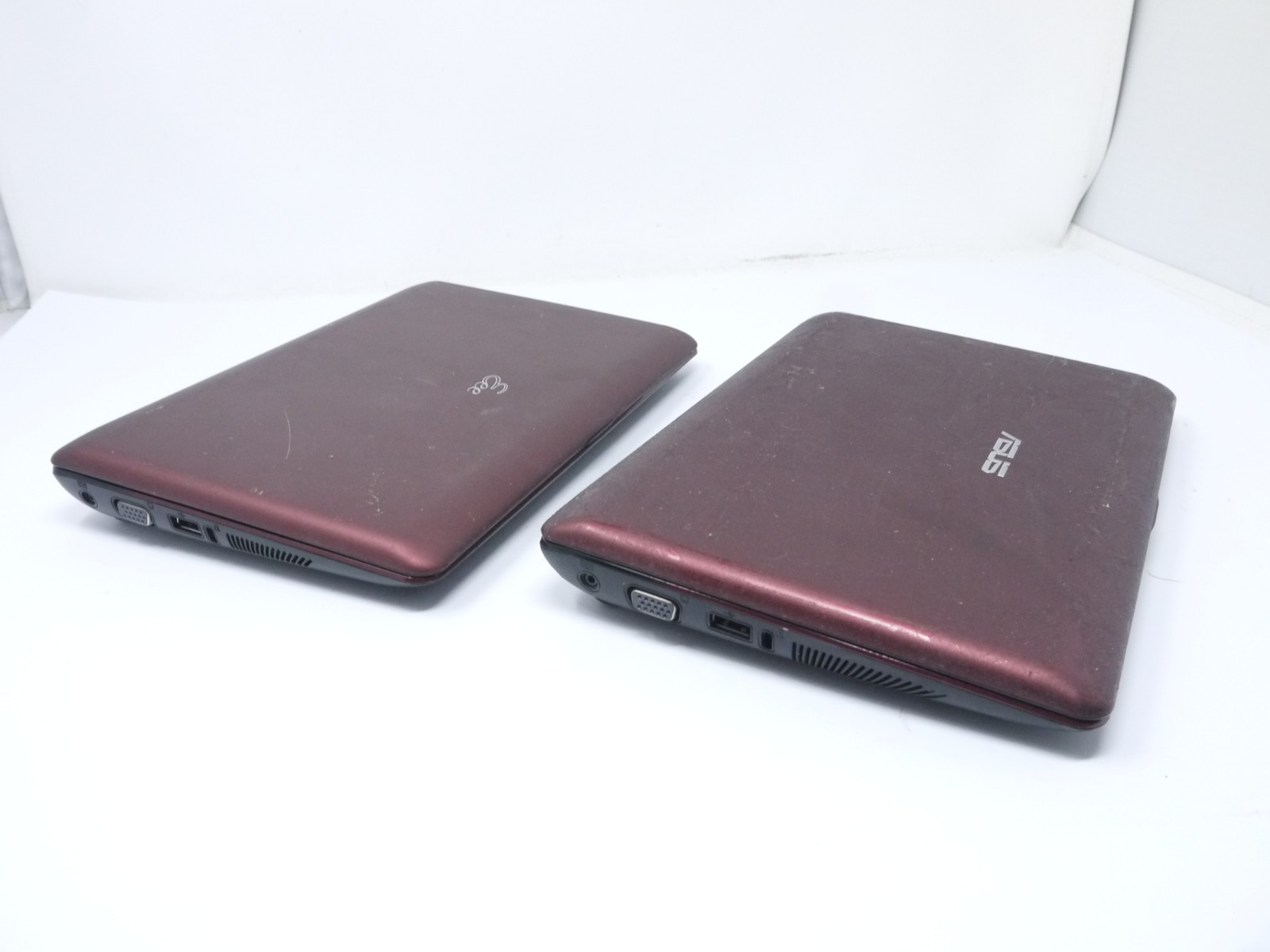 Lot of 2 Working Asus Eee PC 1005HA 10.1″ Atom 160GB / 250GB Netbooks Dead Batt