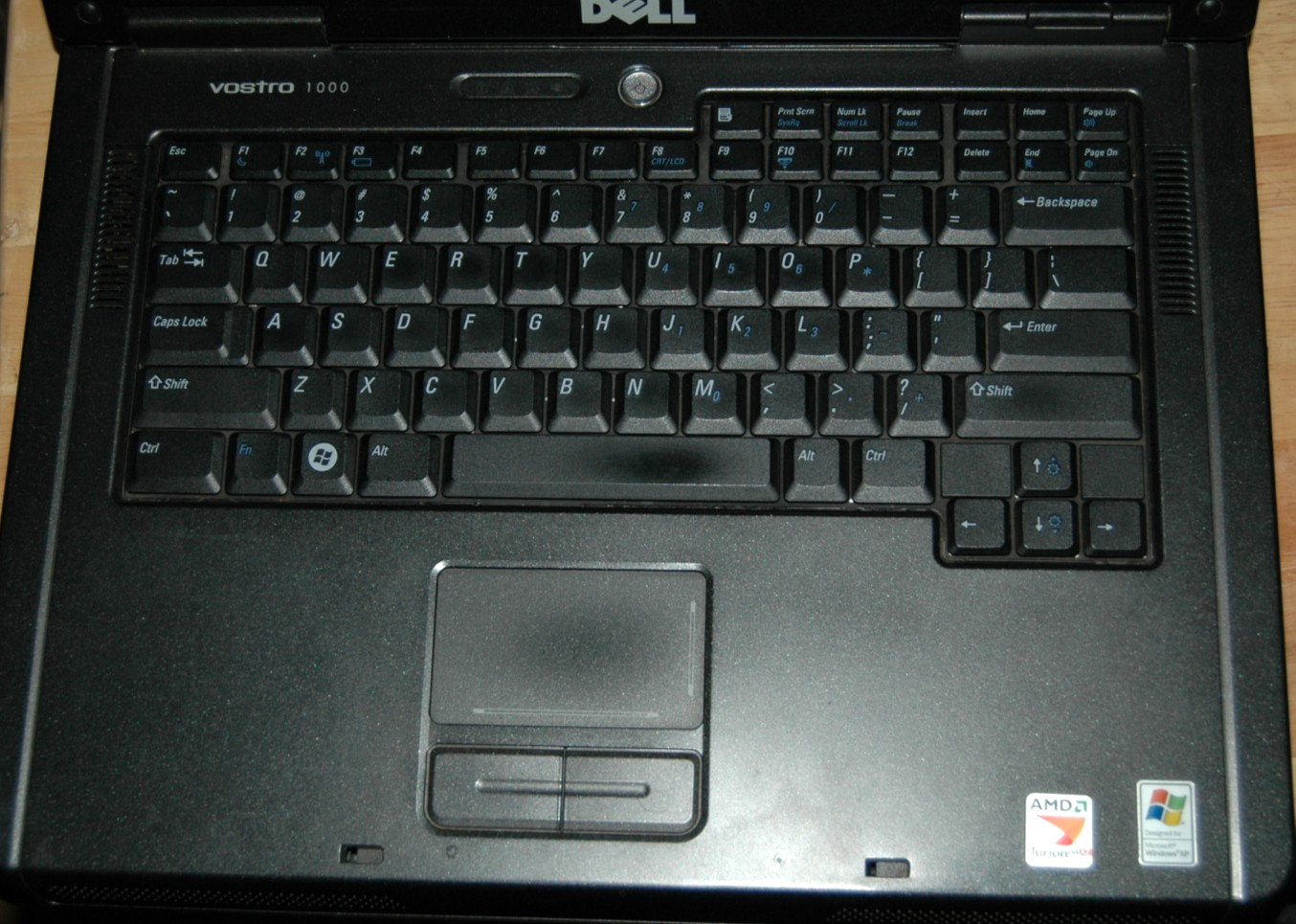 2 laptops Dell Vostro 1000 15″ [AS IS] AMD Turion 64 X2 and CTX EzBook 700E