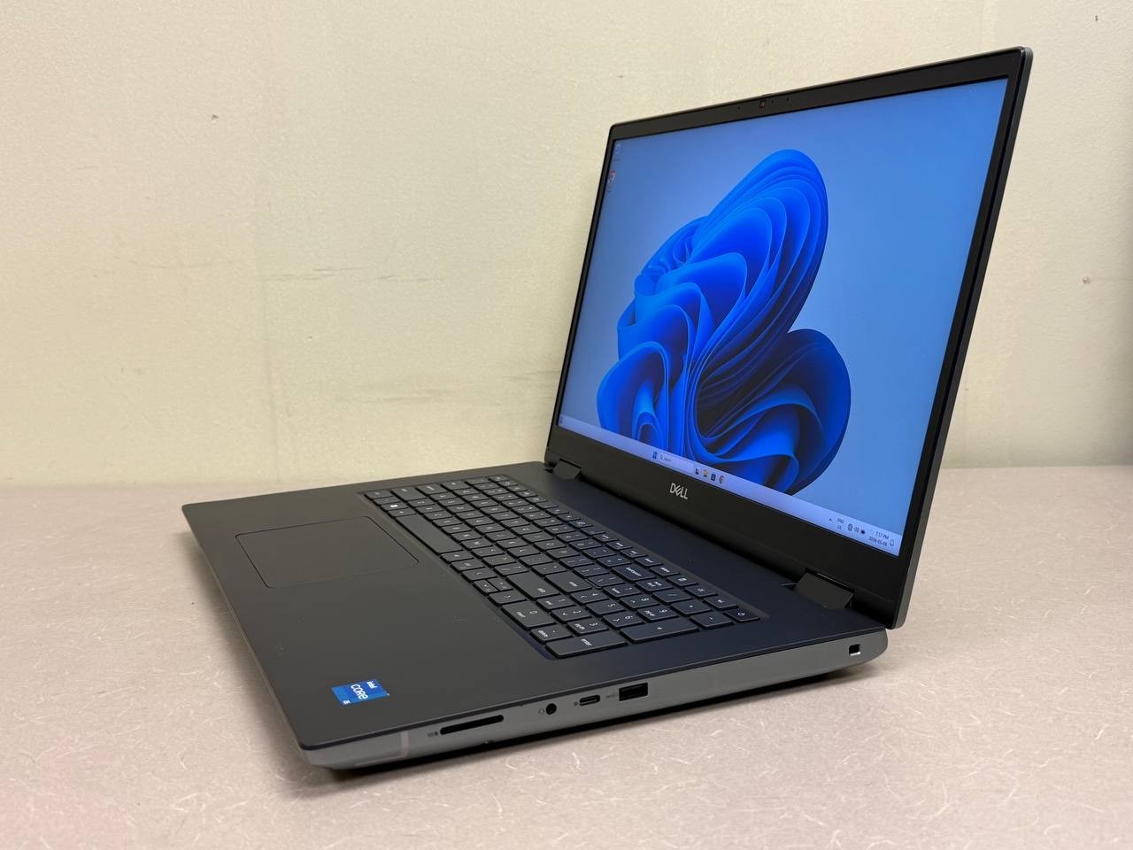 Dell Precision 7770, 17 inch (i5-12600HX, 16 GB RAM, 512GB SSD, Silver)#2