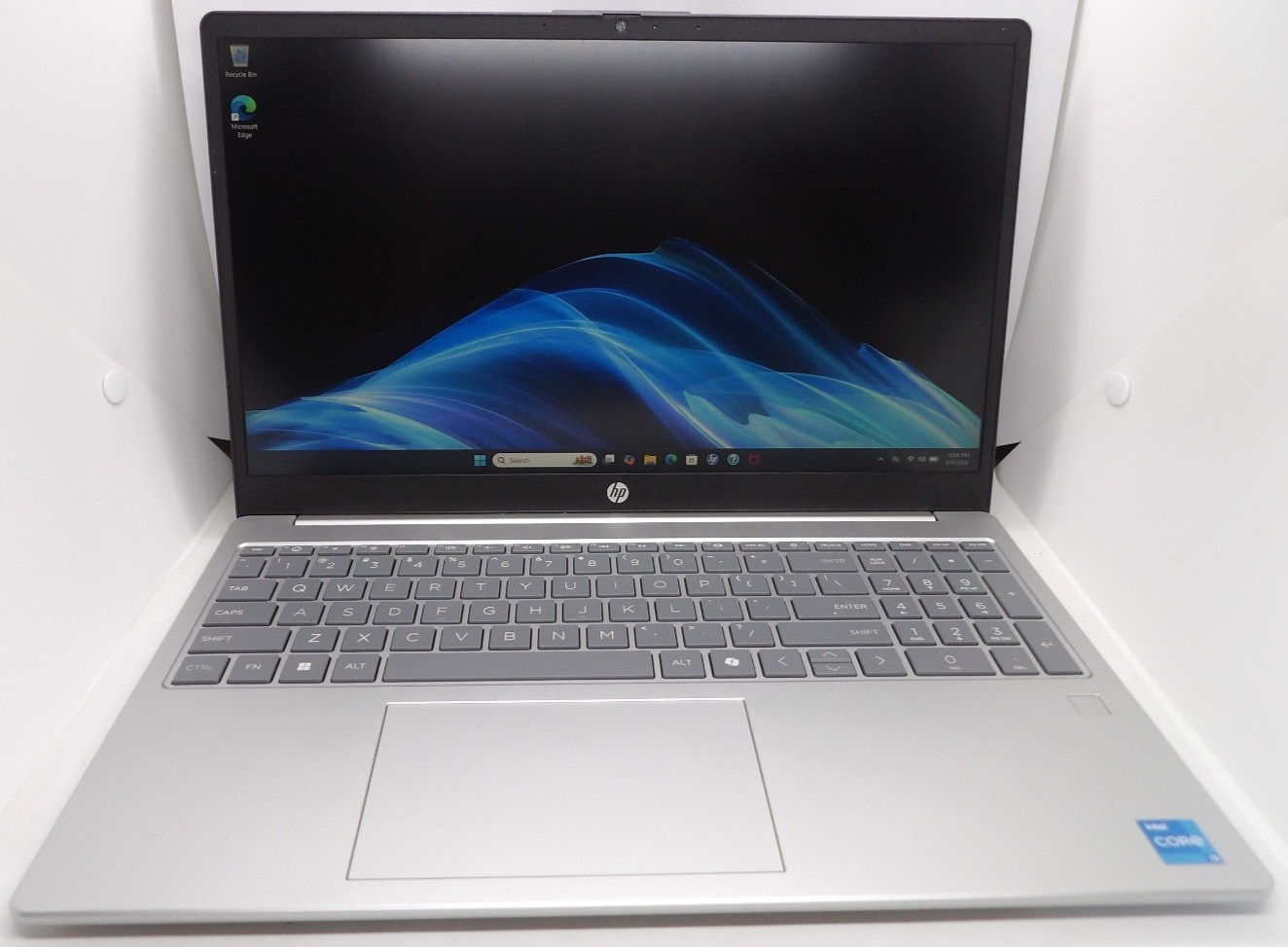 HP 15-fd0133wm 15.6″ Laptop, Intel i3 13th gen 8GB RAM 256GB SSD Silver